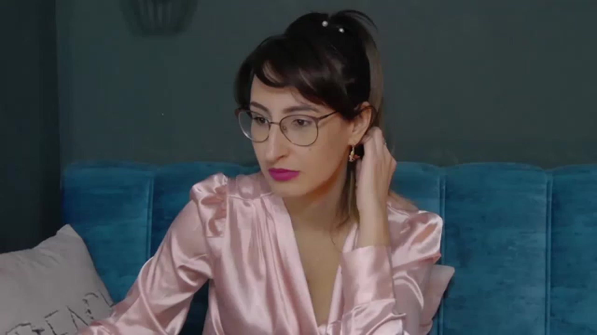 Gallery image thumbnail from LysAddiction's myfreecams stream on, 02/02/2023, 18:50 image 3 of 20