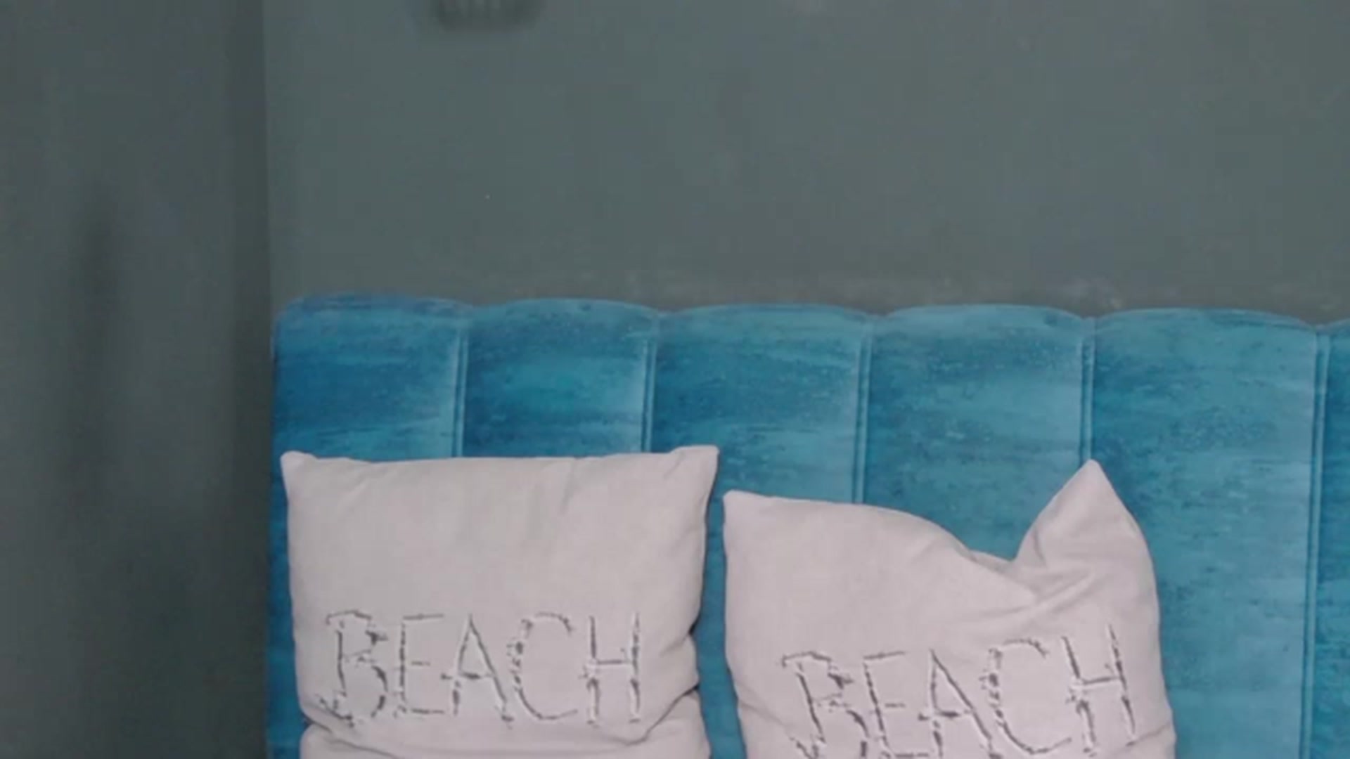 Gallery image thumbnail from LysAddiction's myfreecams stream on, 02/03/2023, 18:33 image 3 of 20