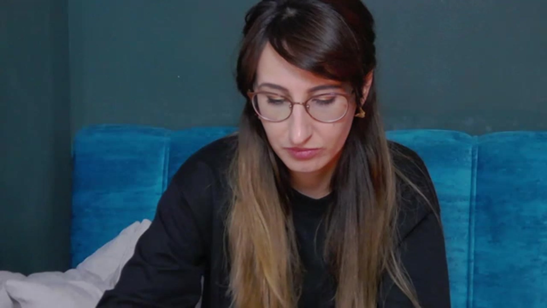 Gallery image thumbnail from LysAddiction's myfreecams stream on, 02/06/2023, 16:35 image 4 of 20