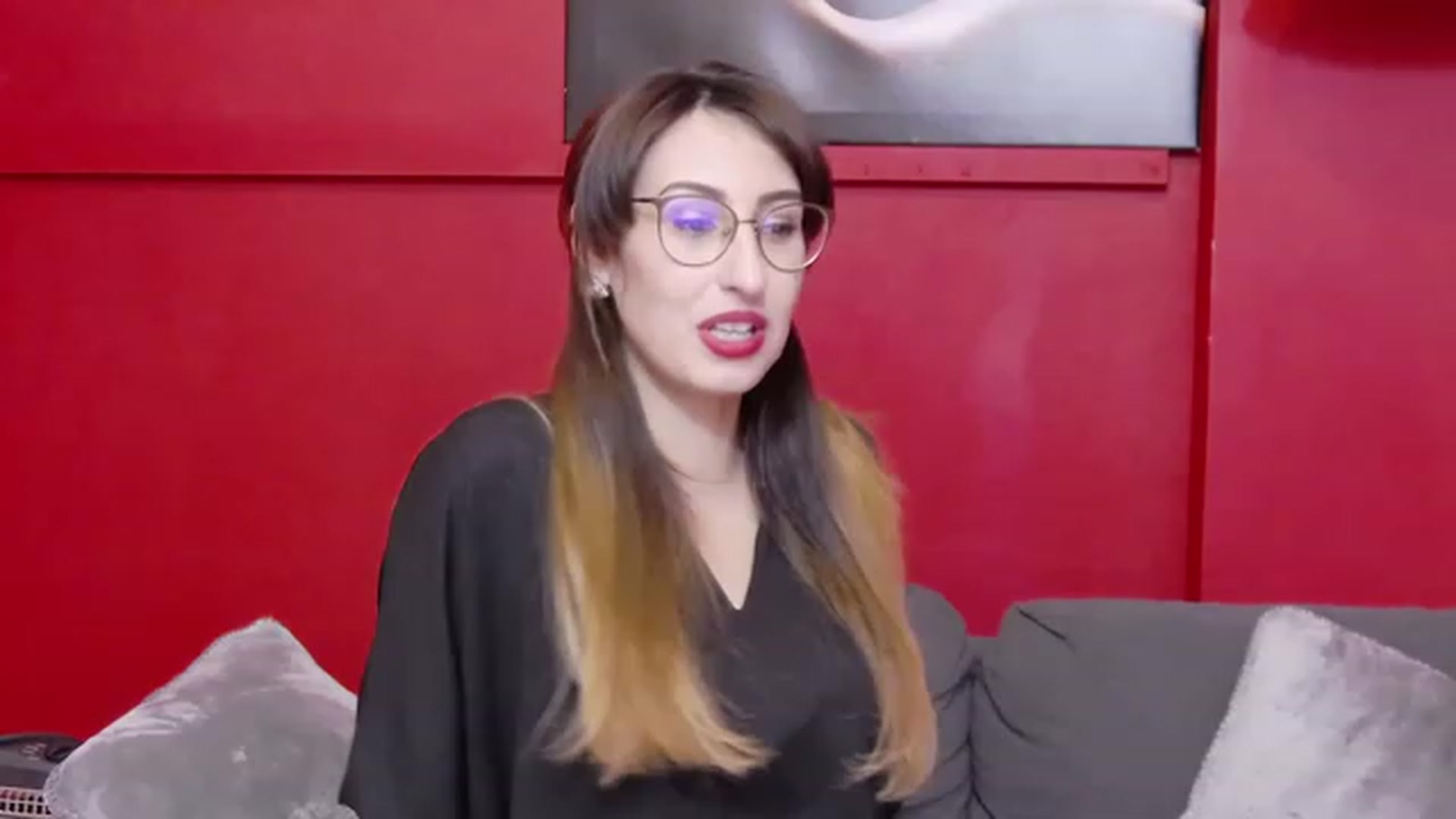 Gallery image thumbnail from LysAddiction's myfreecams stream on, 02/18/2023, 20:08 image 11 of 20