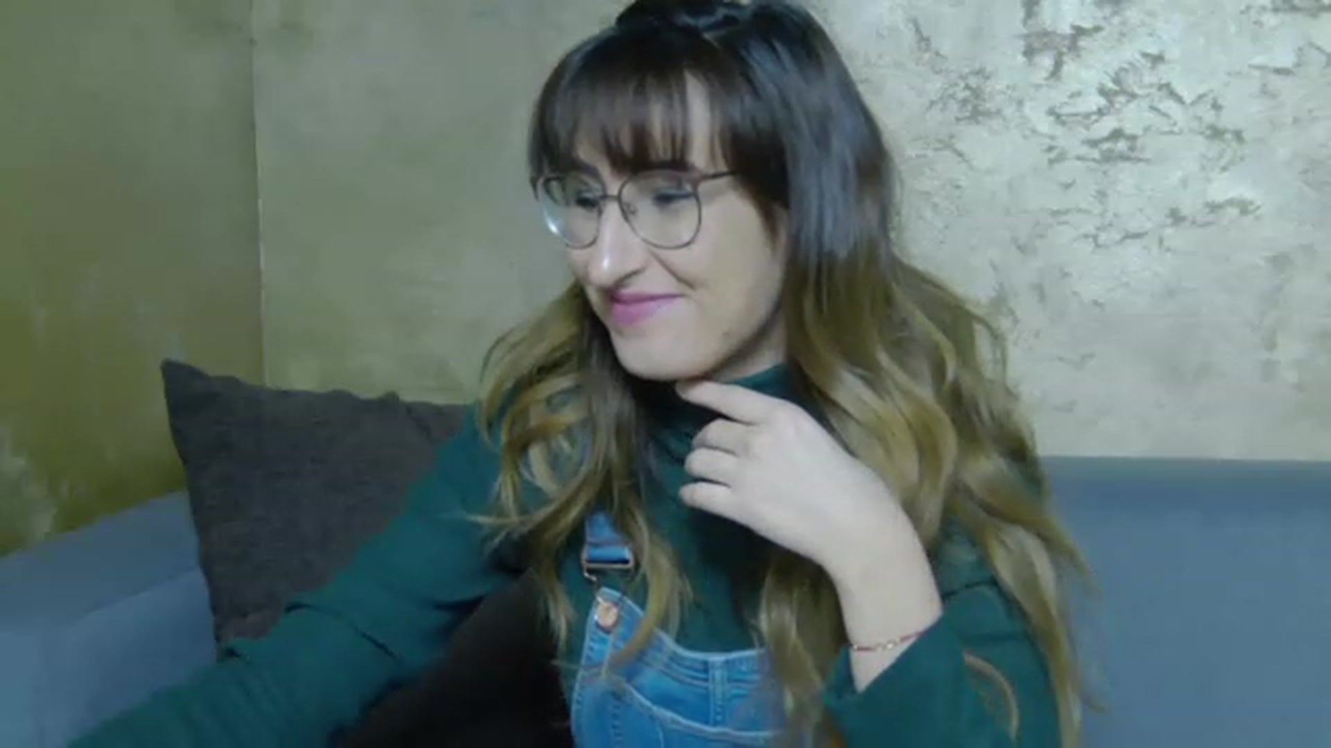 Gallery image thumbnail from LysAddiction's myfreecams stream on, 02/23/2023, 20:30 image 4 of 20