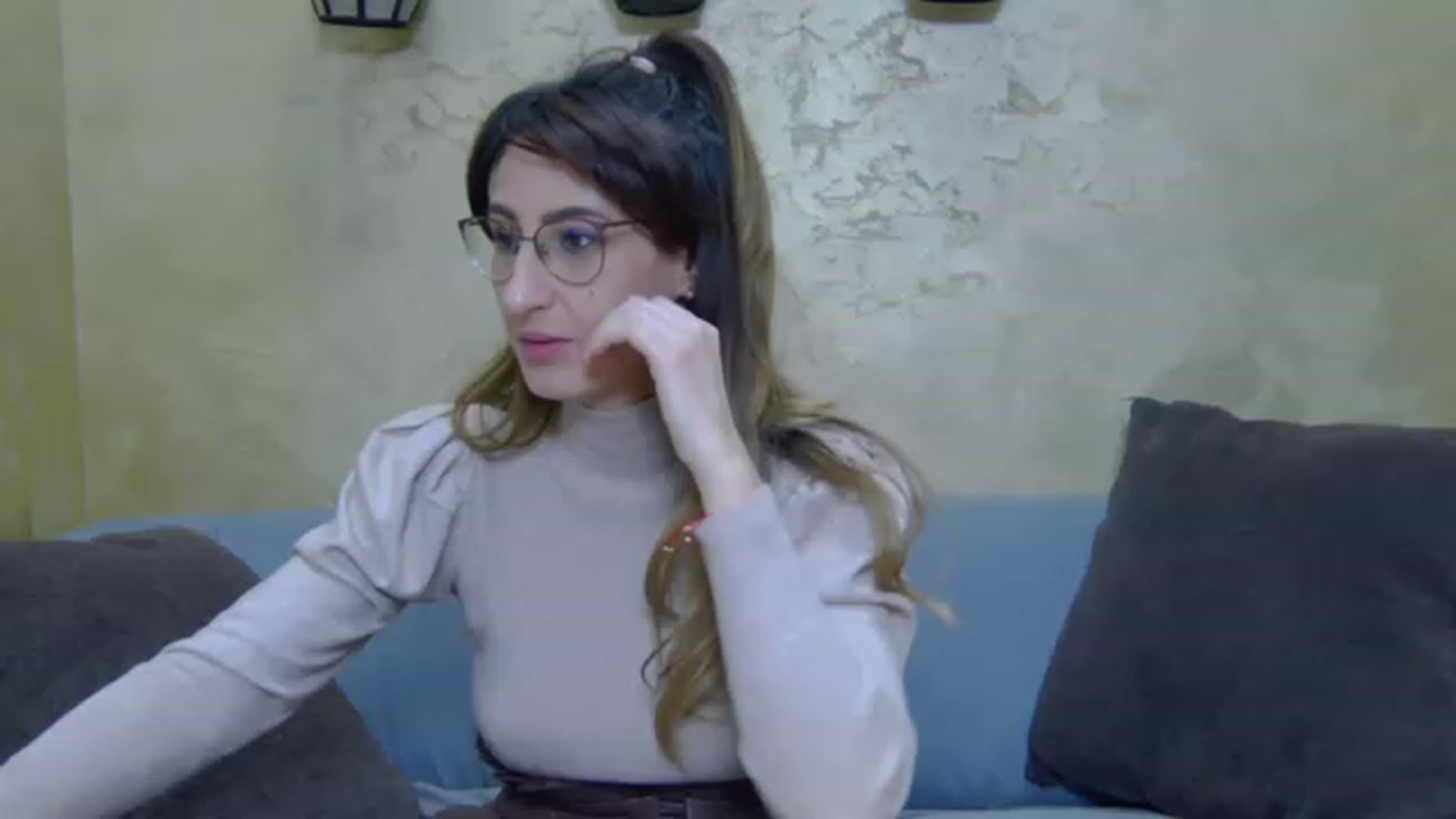 Gallery image thumbnail from LysAddiction's myfreecams stream on, 02/28/2023, 18:04 image 7 of 20