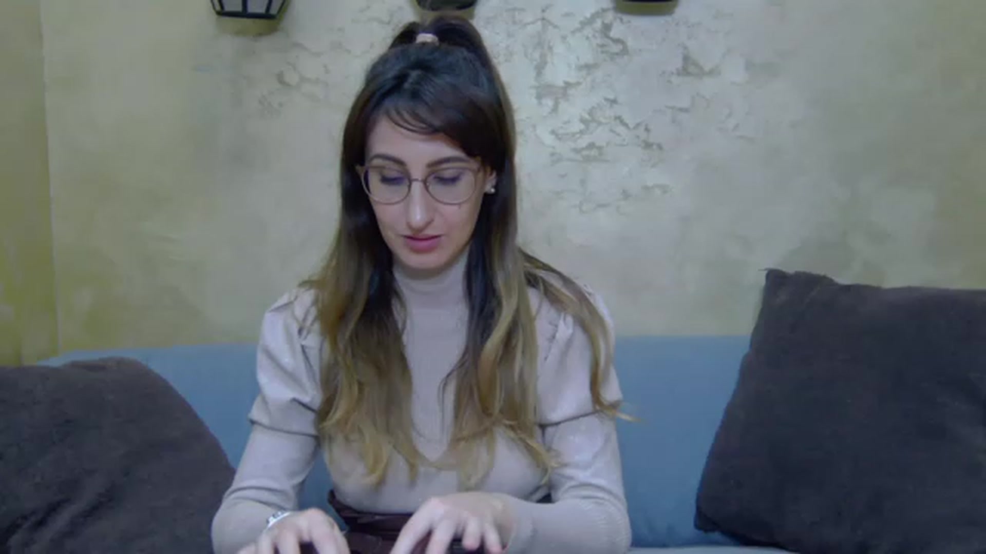 Gallery image thumbnail from LysAddiction's myfreecams stream on, 02/28/2023, 18:04 image 8 of 20