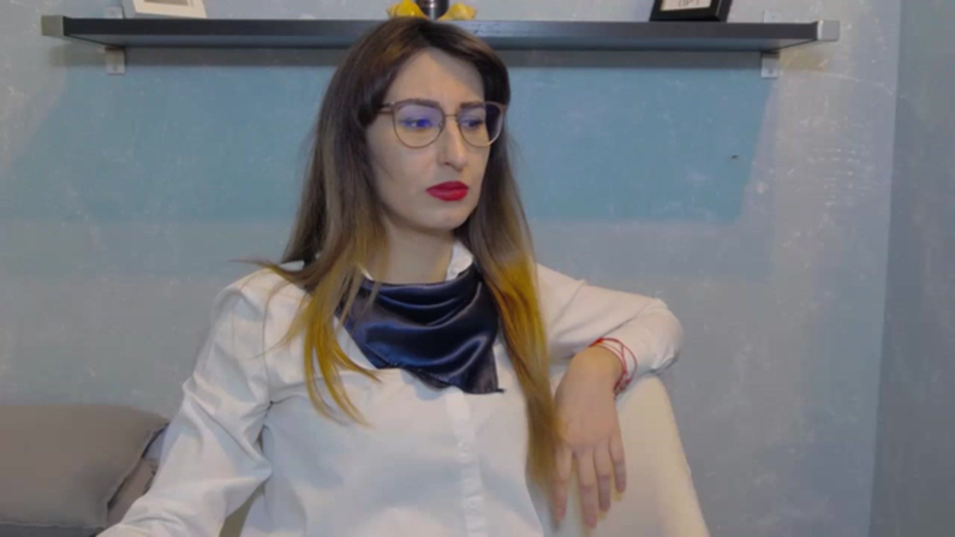 Gallery image thumbnail from LysAddiction's myfreecams stream on, 03/29/2023, 18:08 image 10 of 20