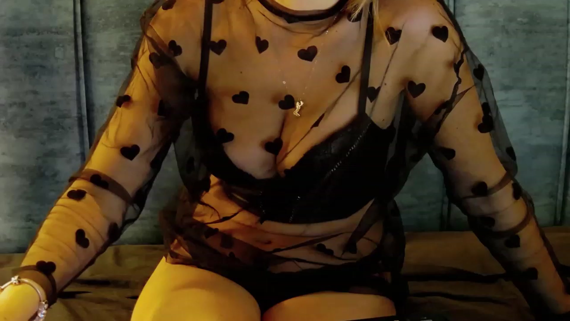 Gallery image thumbnail from LysAddiction's myfreecams stream on, 04/13/2023, 19:16 image 2 of 20