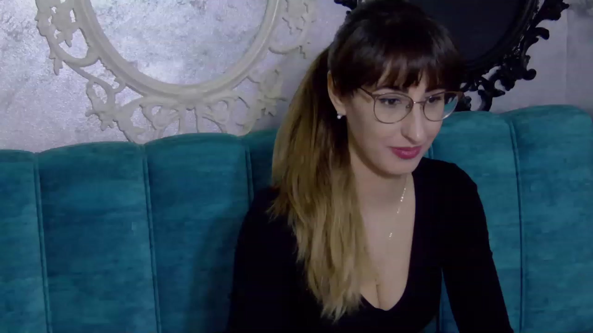 Gallery image thumbnail from LysAddiction's myfreecams stream on, 04/14/2023, 15:45 image 6 of 20