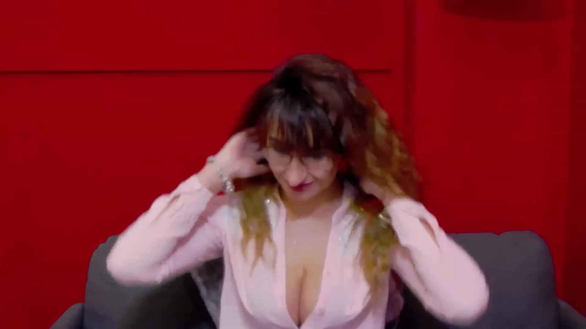 Gallery image thumbnail from LysAddiction's myfreecams stream on, 04/21/2023, 18:43 image 4 of 20