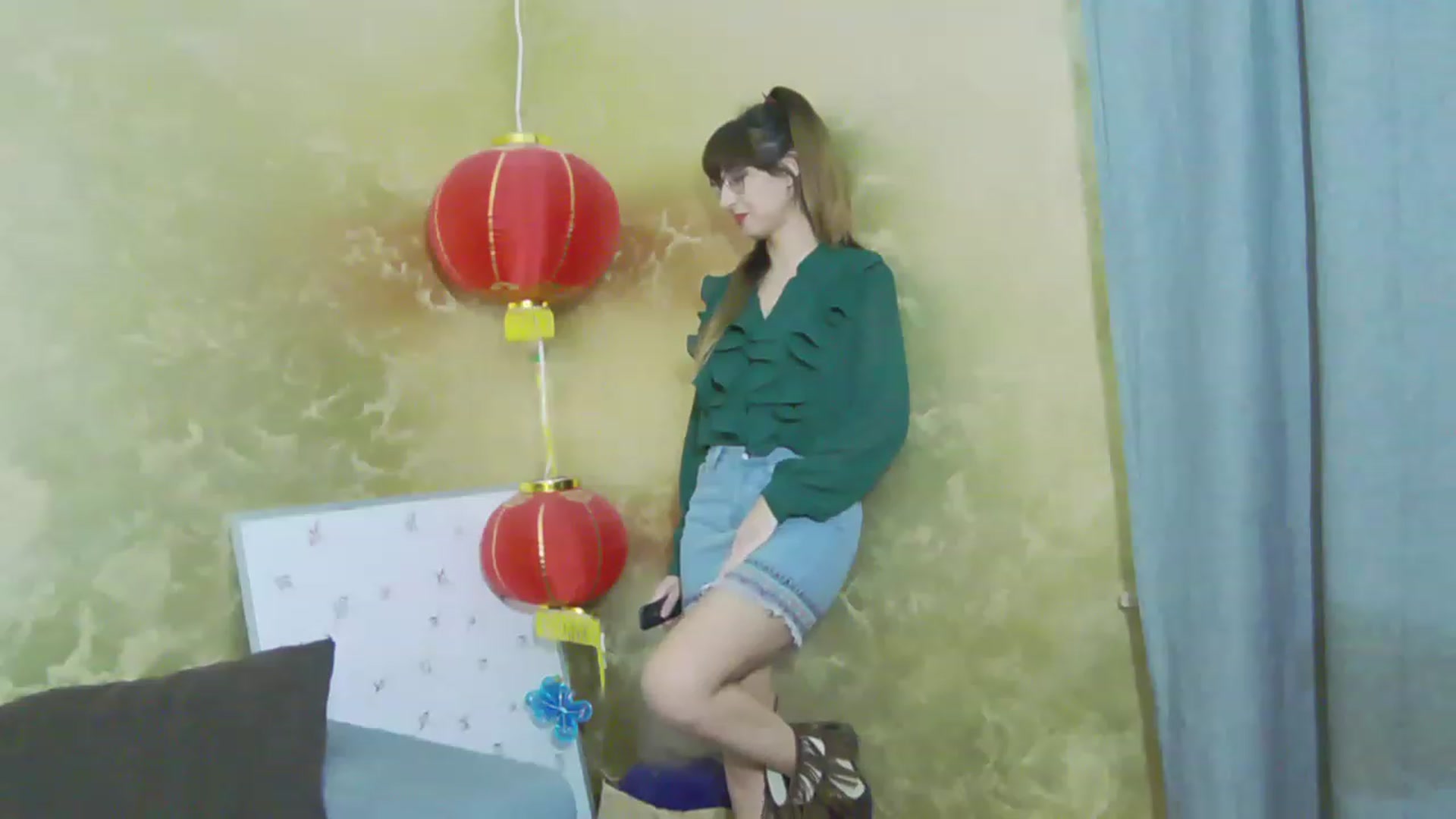 Gallery image thumbnail from LysAddiction's myfreecams stream on, 04/27/2023, 19:21 image 2 of 20