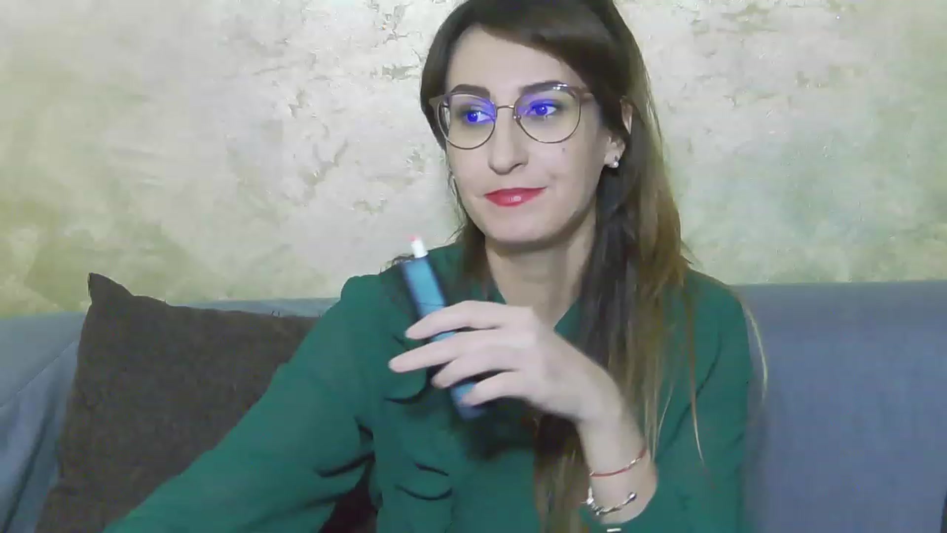 Gallery image thumbnail from LysAddiction's myfreecams stream on, 04/27/2023, 19:21 image 13 of 20
