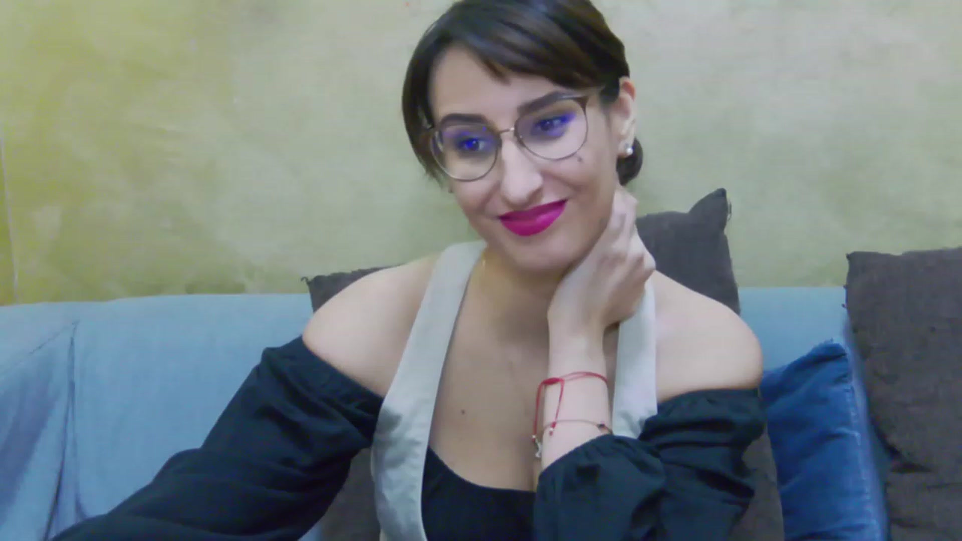 Gallery image thumbnail from LysAddiction's myfreecams stream on, 04/29/2023, 17:11 image 2 of 20