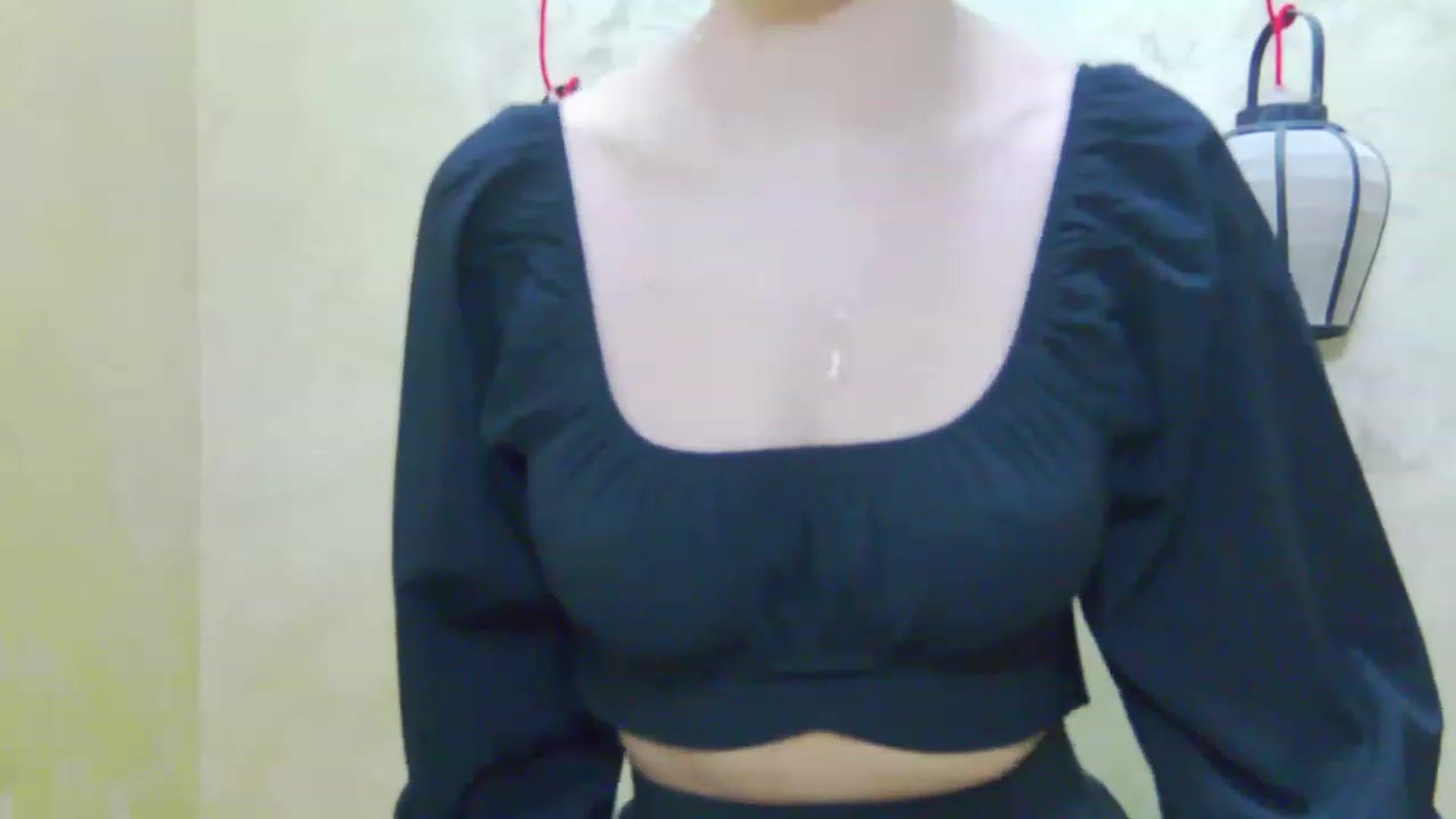 Gallery image thumbnail from LysAddiction's myfreecams stream on, 04/29/2023, 17:11 image 4 of 20