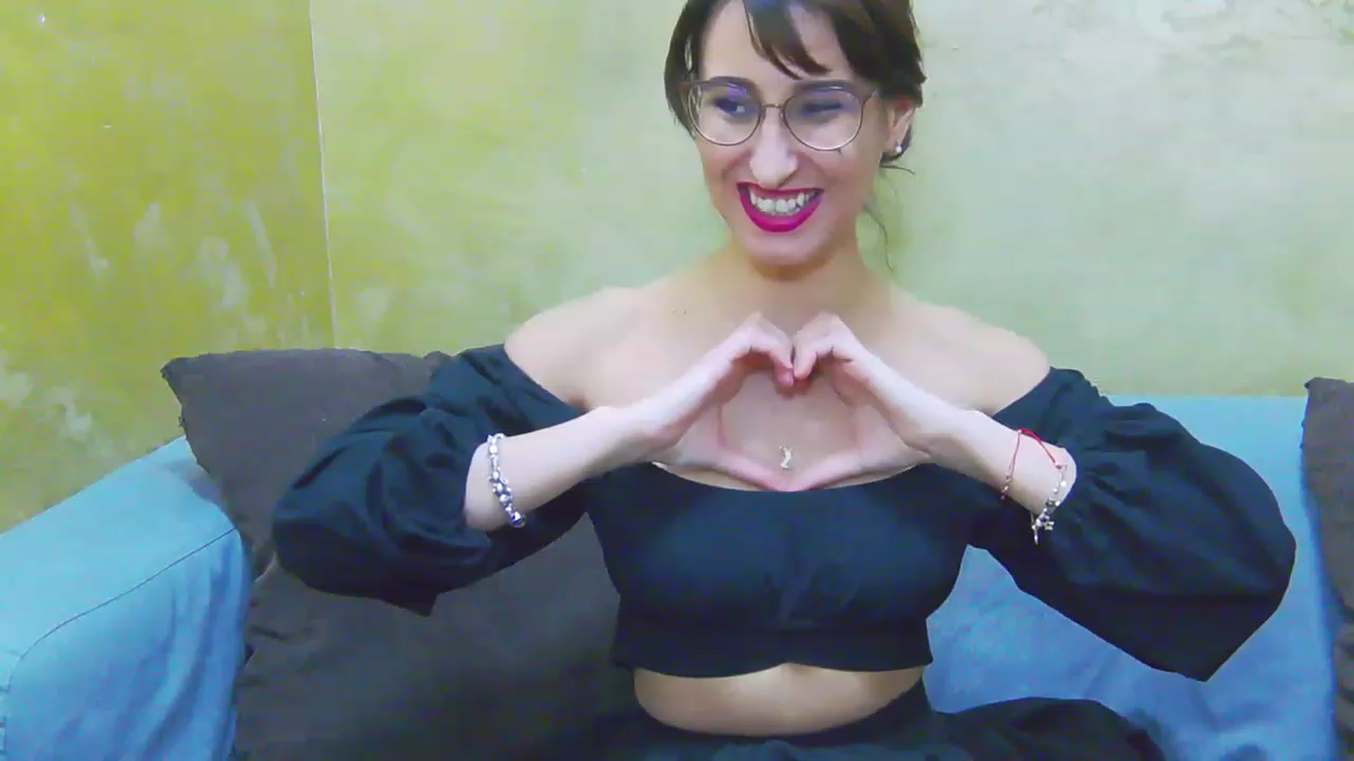 Gallery image thumbnail from LysAddiction's myfreecams stream on, 04/29/2023, 18:00 image 3 of 20