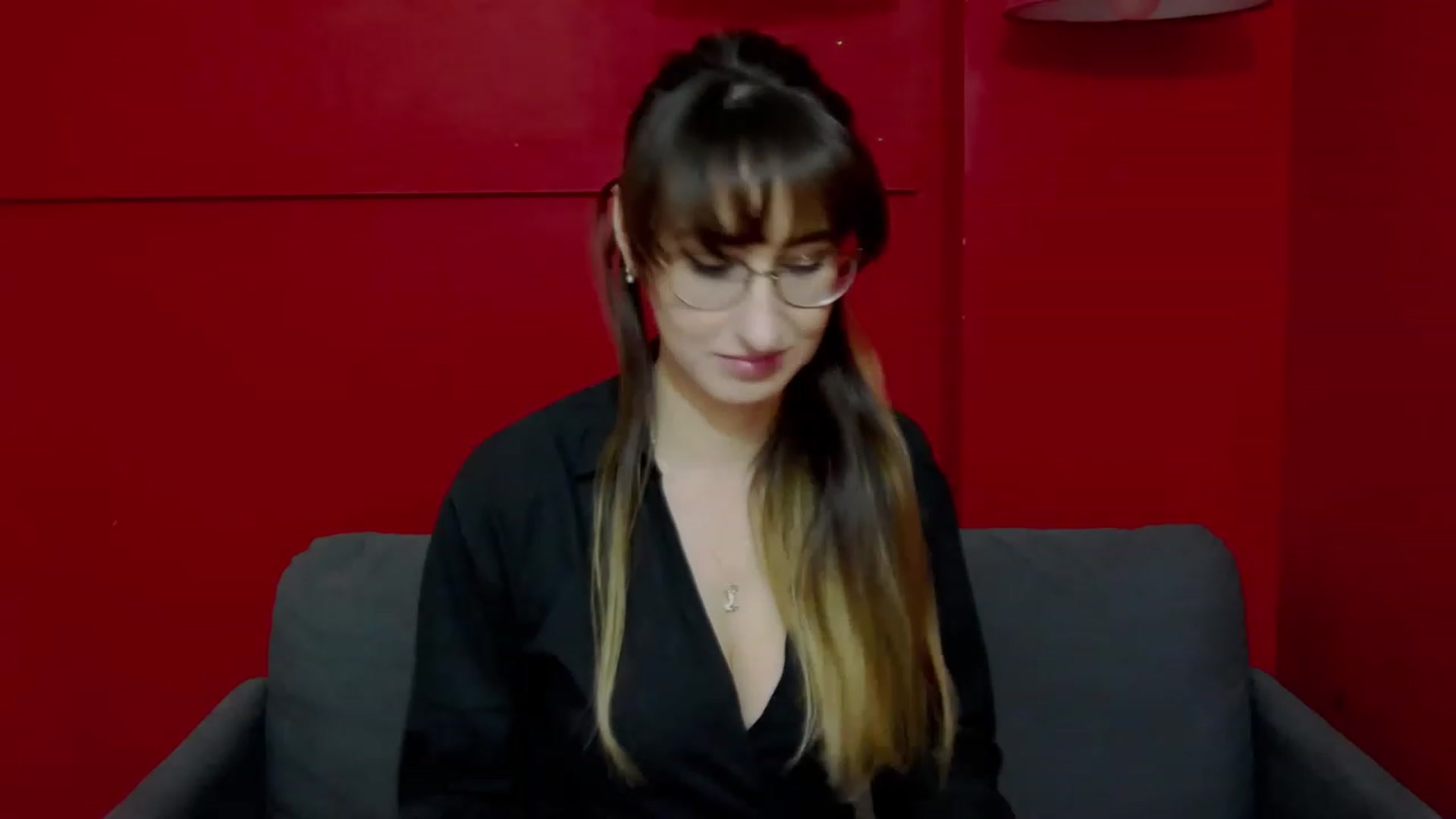 Gallery image thumbnail from LysAddiction's myfreecams stream on, 05/04/2023, 17:16 image 2 of 20