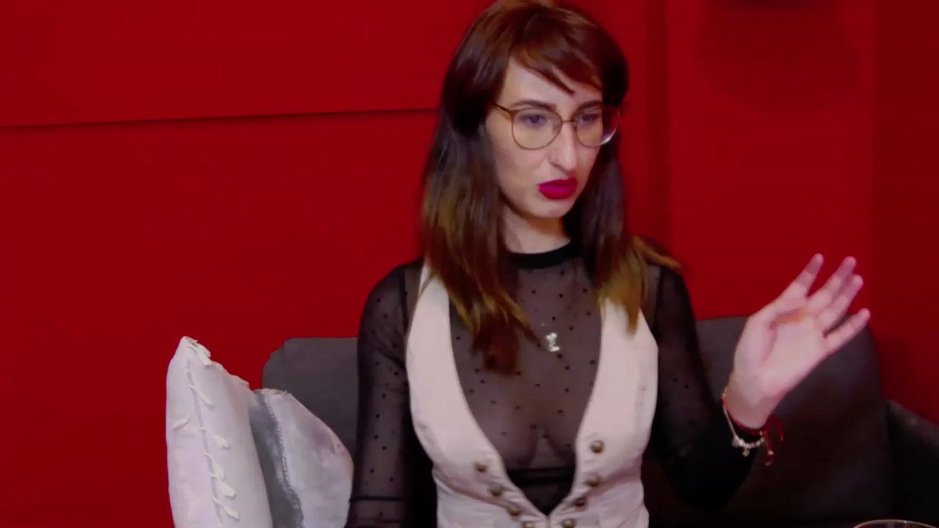 Gallery image thumbnail from LysAddiction's myfreecams stream on, 05/31/2023, 17:09 image 11 of 20