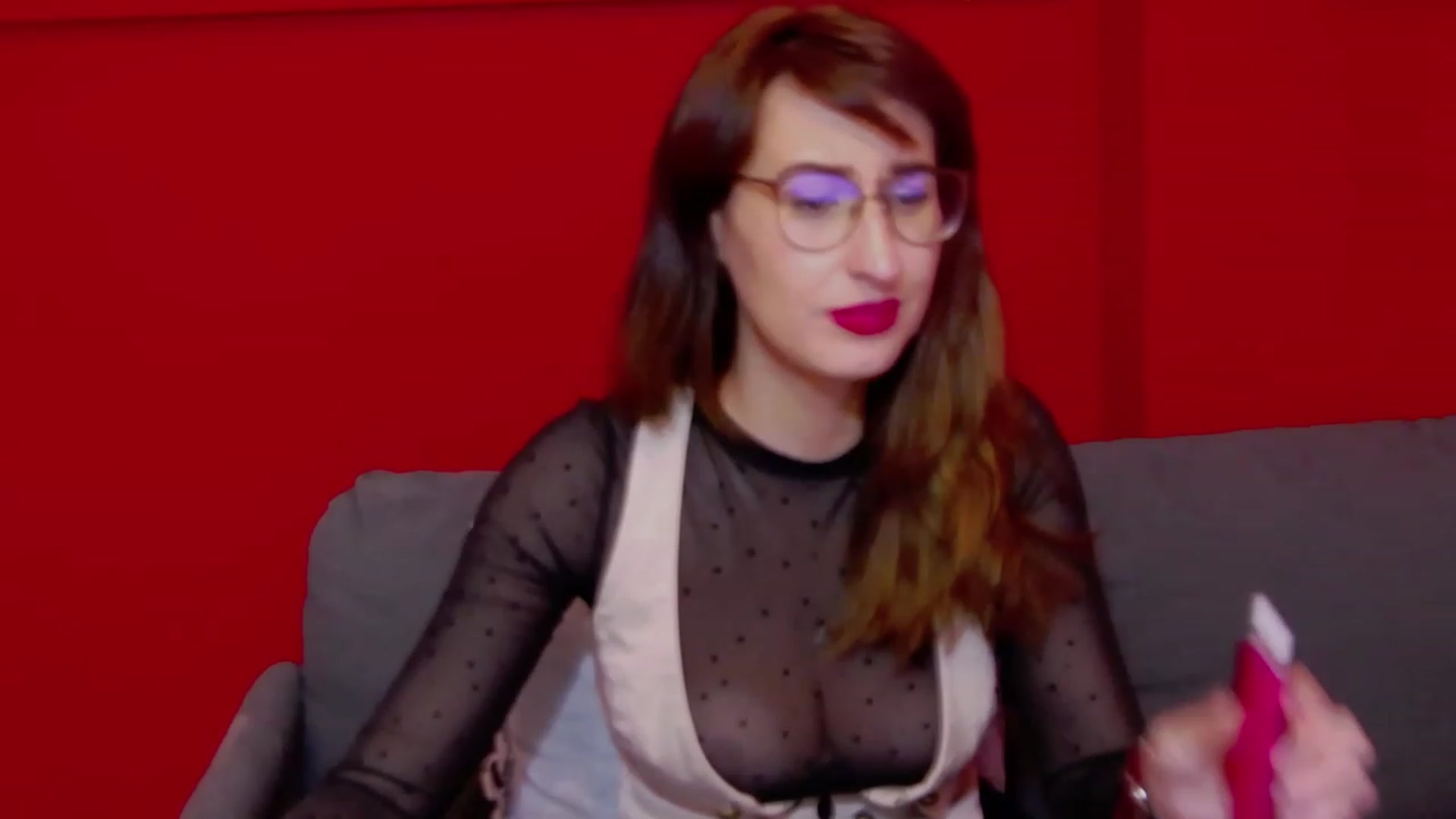 Gallery image thumbnail from LysAddiction's myfreecams stream on, 05/31/2023, 19:01 image 6 of 20