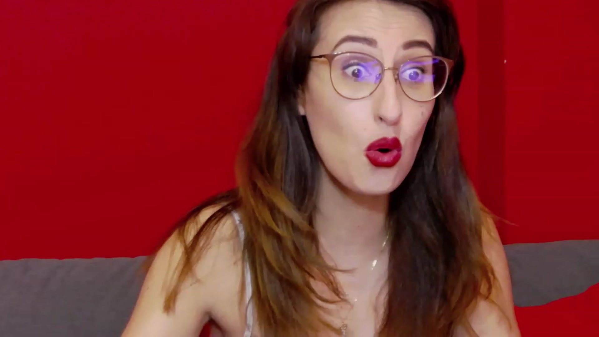 Gallery image thumbnail from LysAddiction's myfreecams stream on, 06/03/2023, 18:31 image 6 of 20