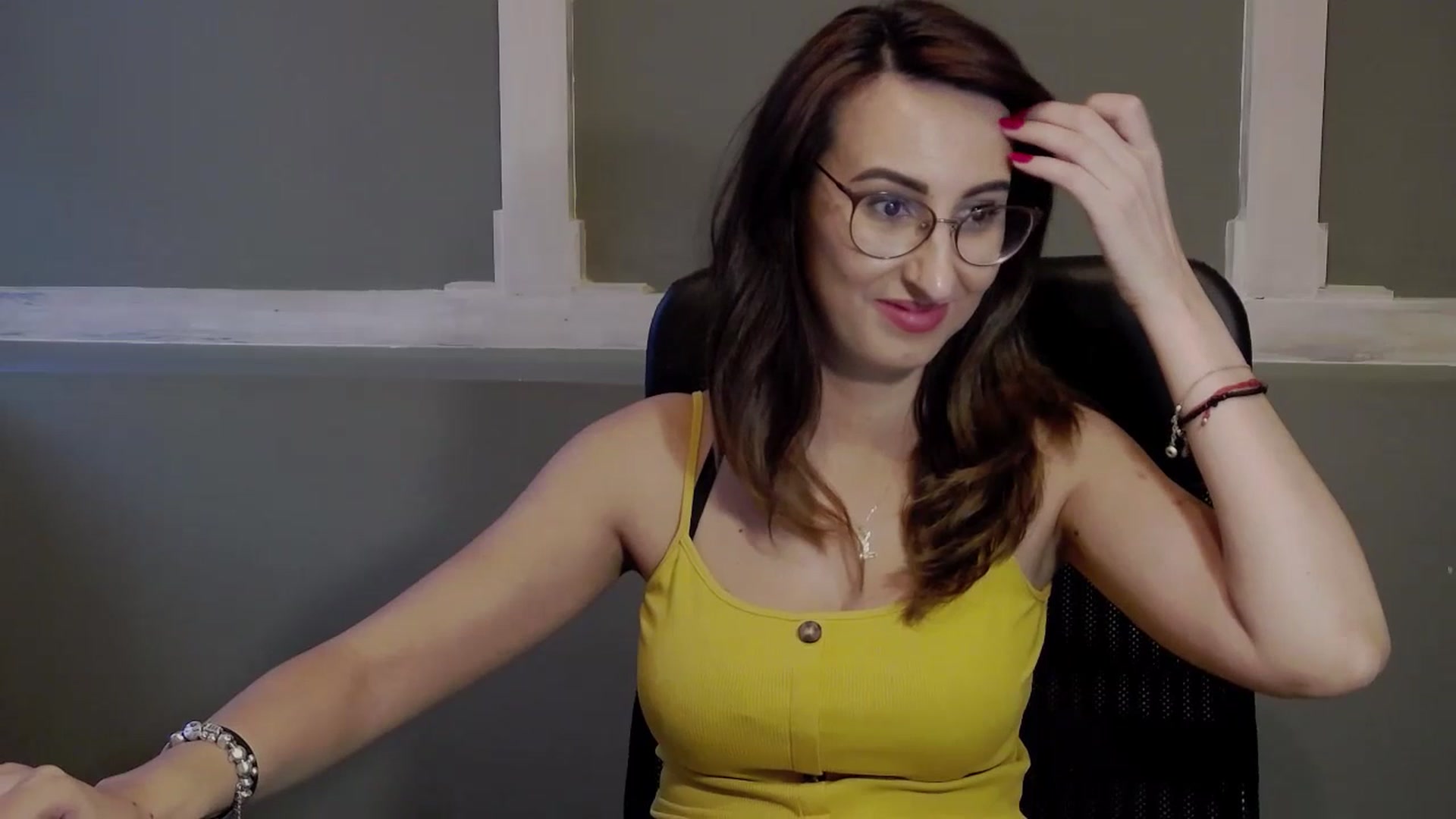 Gallery image thumbnail from LysAddiction's myfreecams stream on, 07/20/2023, 17:38 image 19 of 20