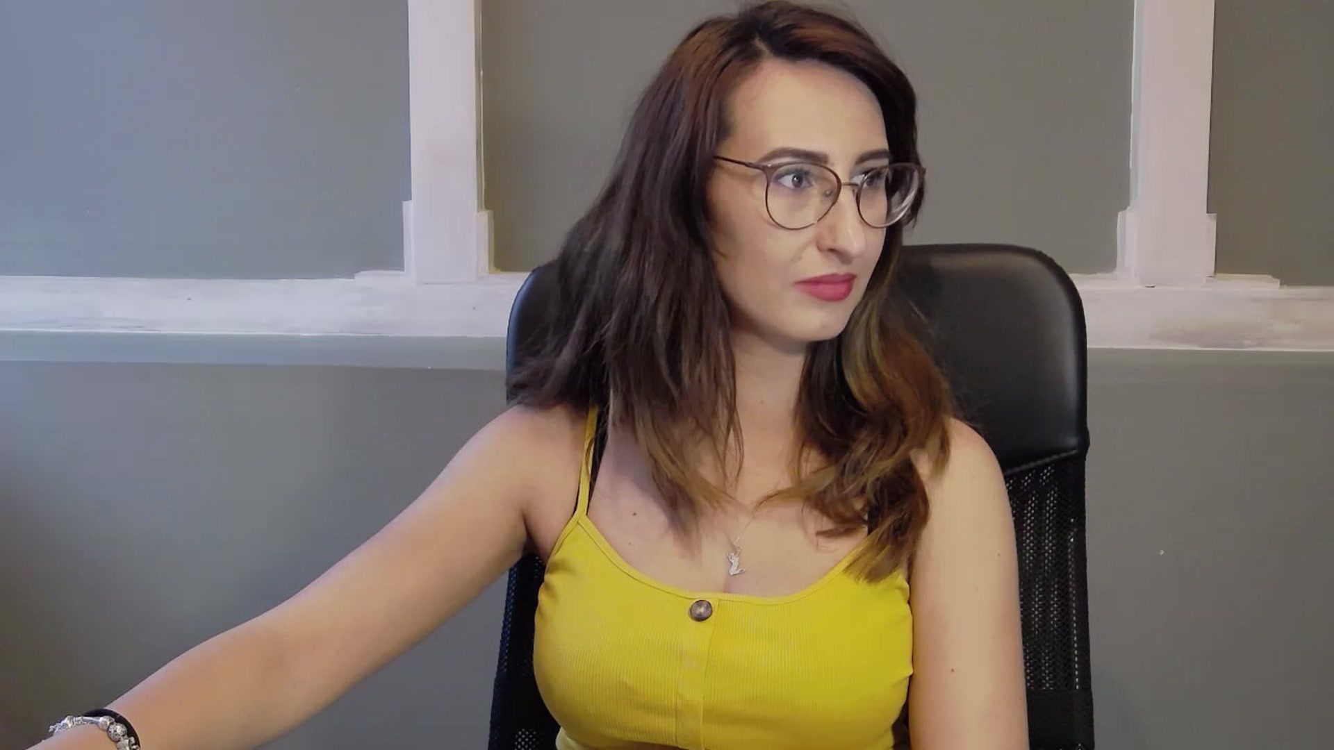 Gallery image thumbnail from LysAddiction's myfreecams stream on, 07/20/2023, 17:38 image 9 of 20