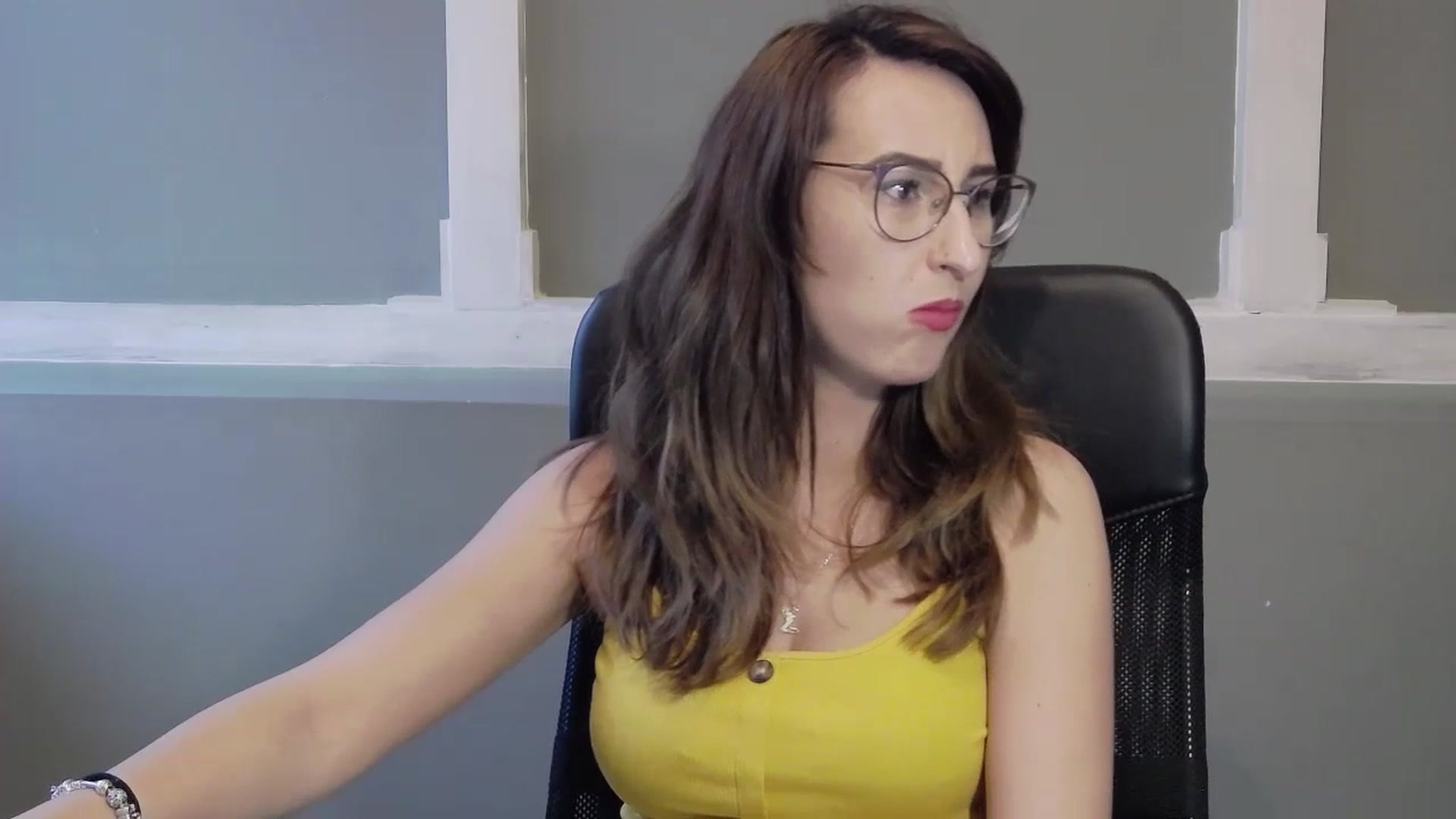 Gallery image thumbnail from LysAddiction's myfreecams stream on, 07/20/2023, 17:38 image 10 of 20