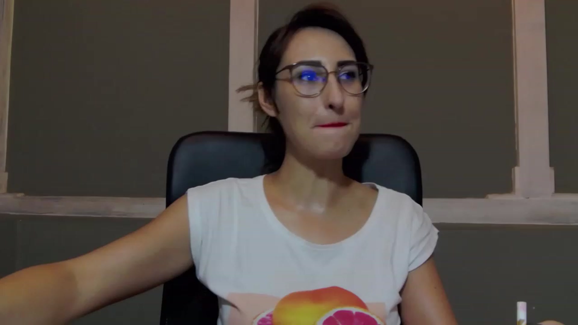Gallery image thumbnail from LysAddiction's myfreecams stream on, 08/14/2023, 19:14 image 15 of 20