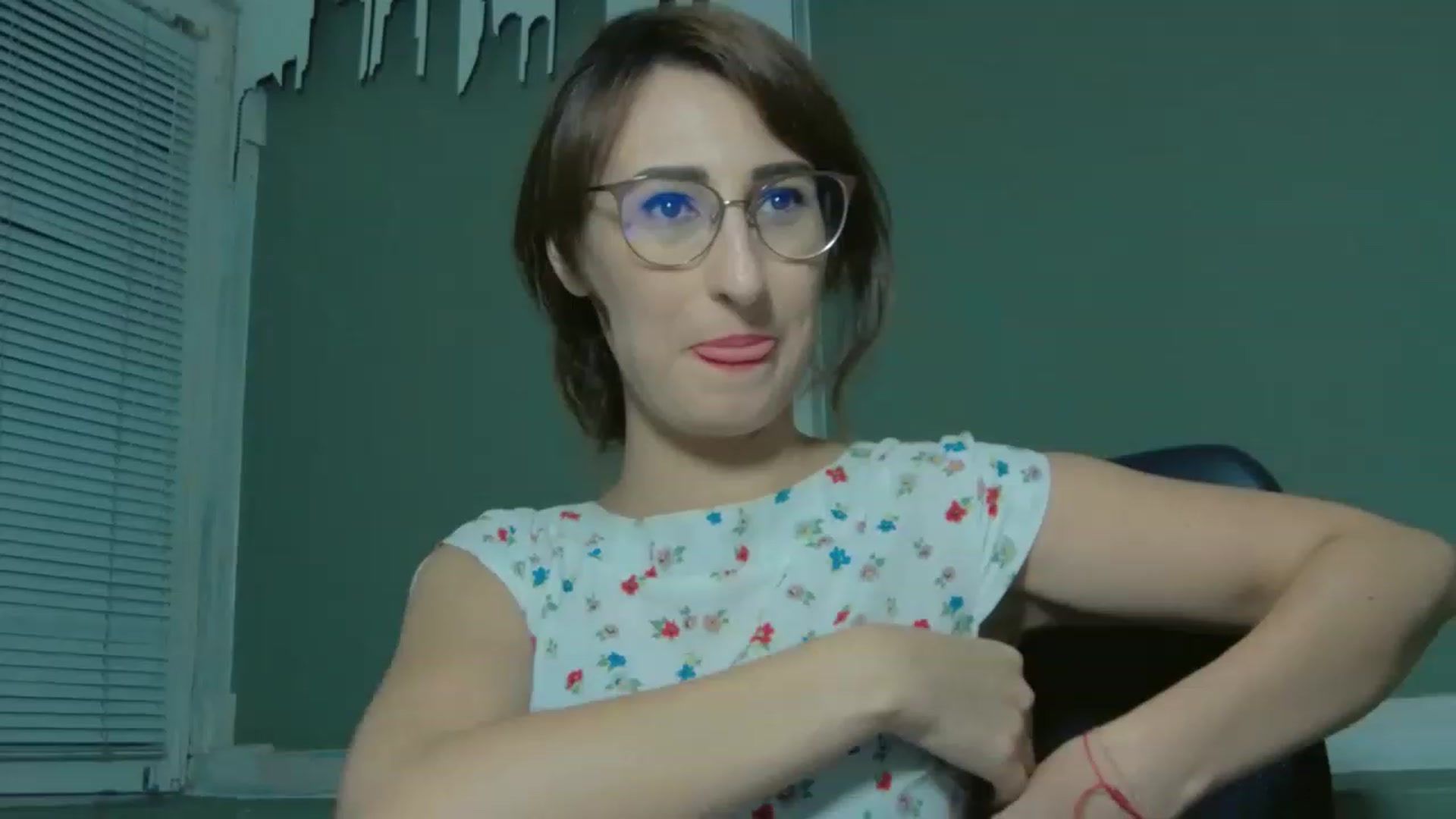 Gallery image thumbnail from LysAddiction's myfreecams stream on, 08/18/2023, 17:34 image 16 of 20
