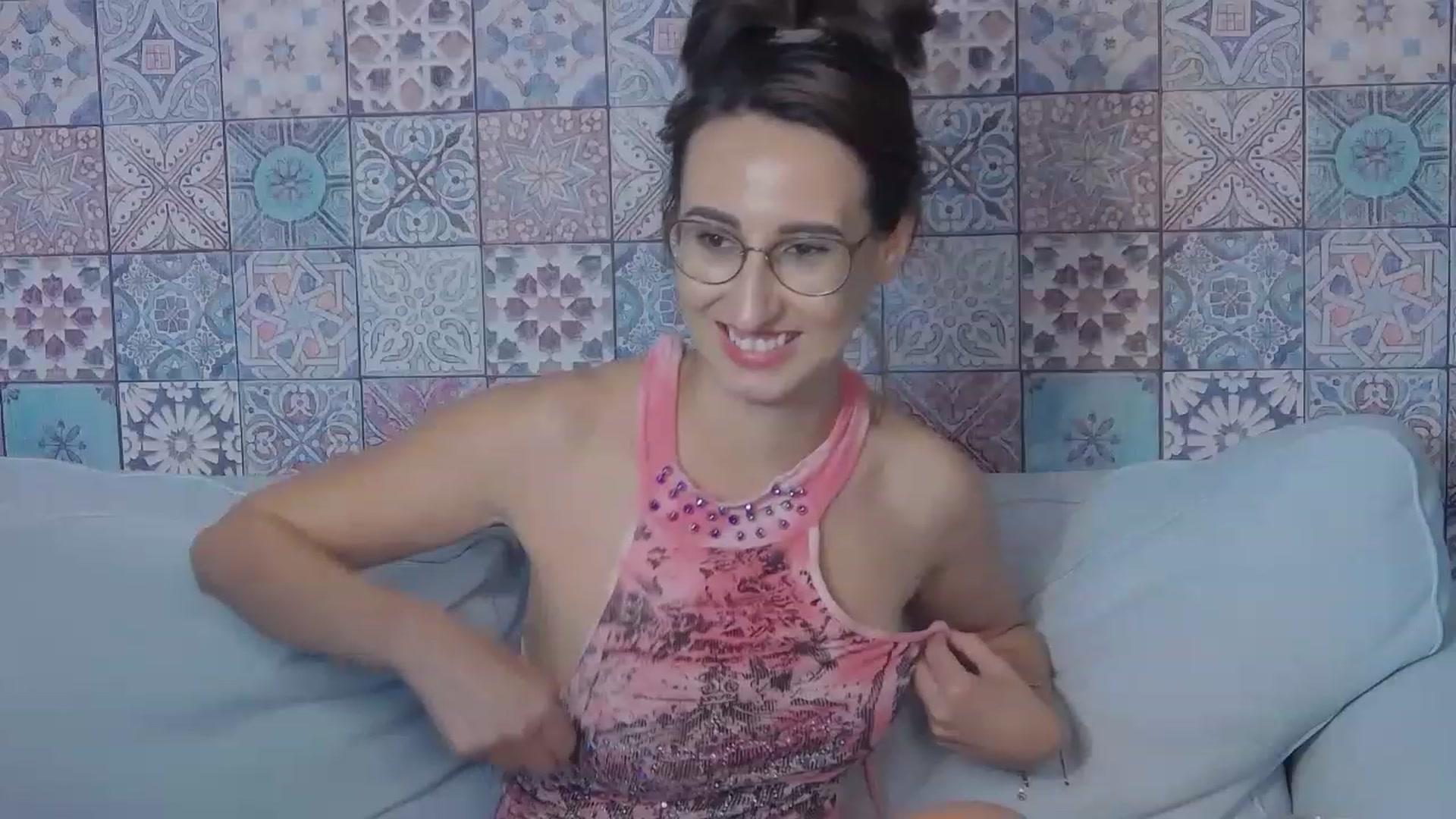 Gallery image thumbnail from LysAddiction's myfreecams stream on, 08/19/2023, 19:26 image 16 of 20