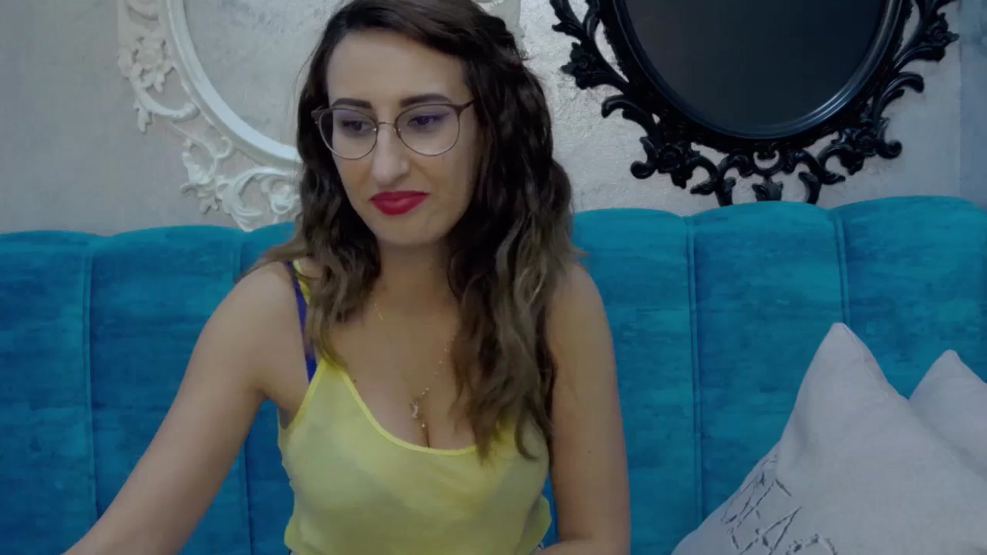 Gallery image thumbnail from LysAddiction's myfreecams stream on, 09/01/2023, 17:19 image 13 of 20