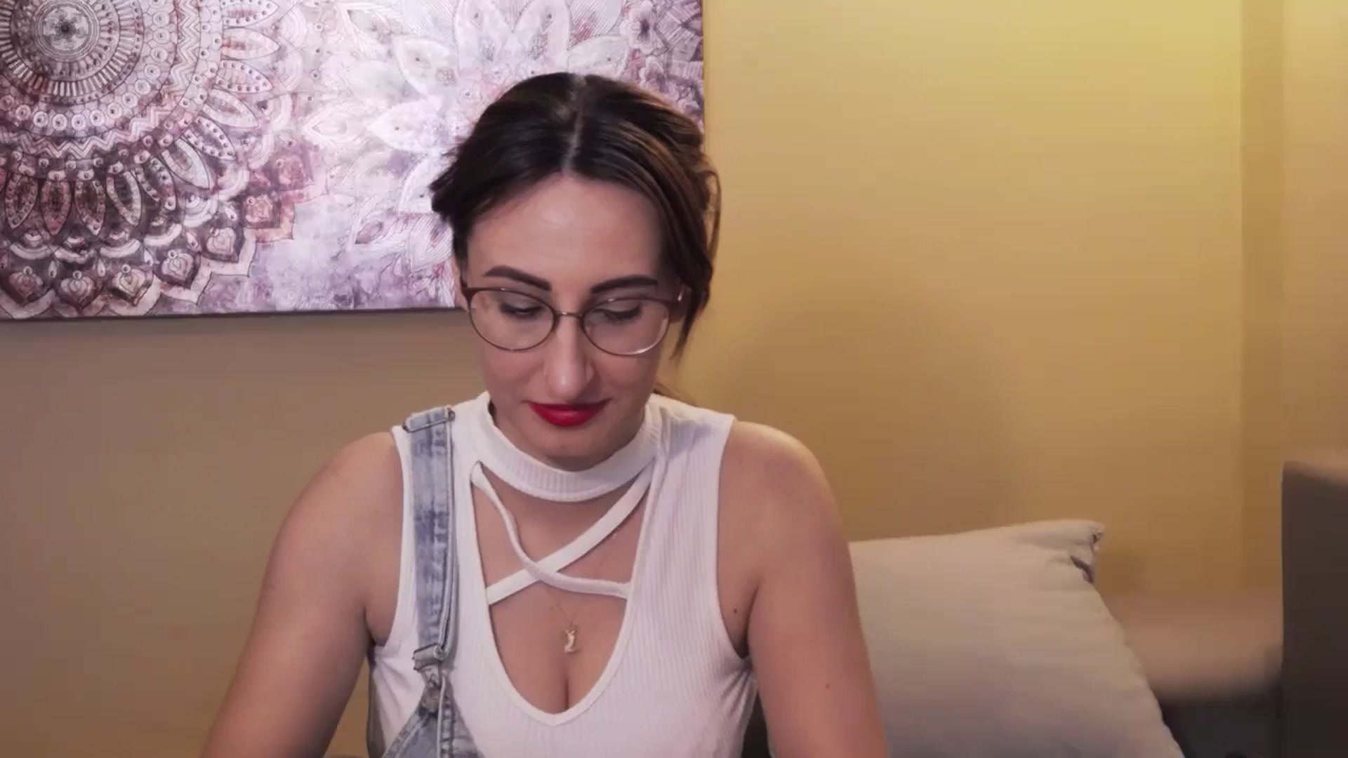 Gallery image thumbnail from LysAddiction's myfreecams stream on, 09/10/2023, 14:40 image 17 of 20