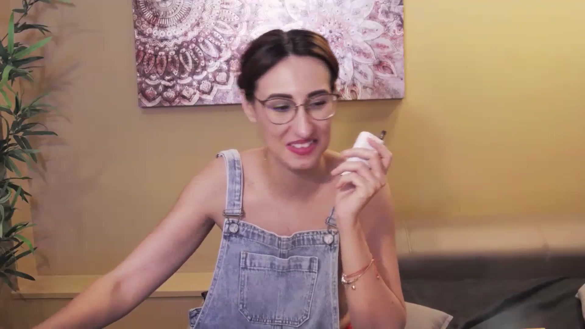 Gallery image thumbnail from LysAddiction's myfreecams stream on, 09/10/2023, 18:05 image 16 of 20