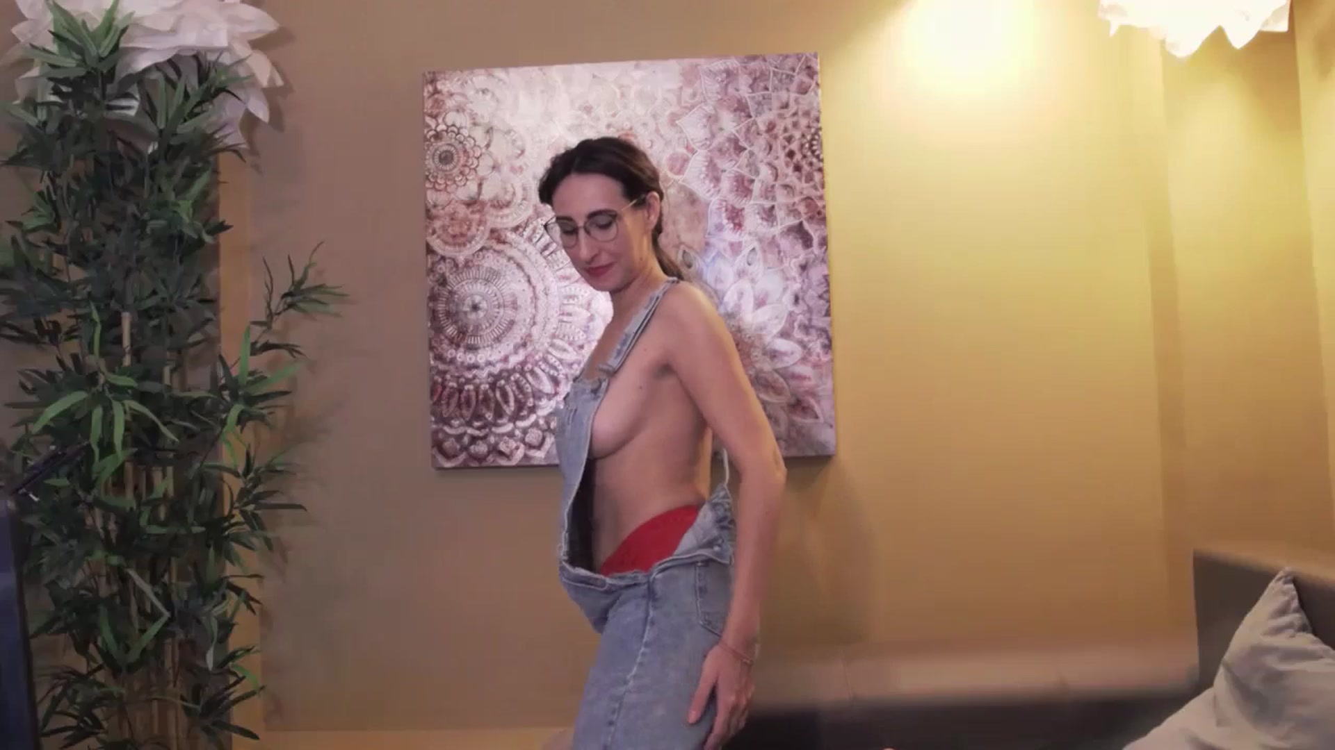 Gallery image thumbnail from LysAddiction's myfreecams stream on, 09/10/2023, 18:05 image 17 of 20
