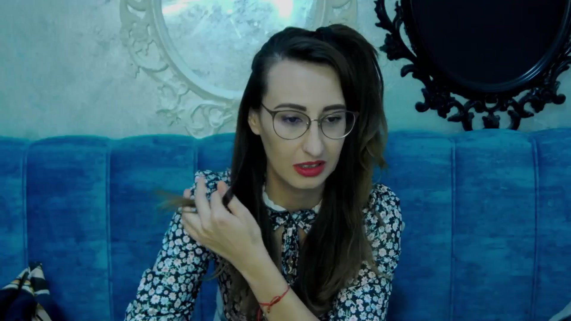 Gallery image thumbnail from LysAddiction's myfreecams stream on, 09/19/2023, 16:36 image 4 of 20