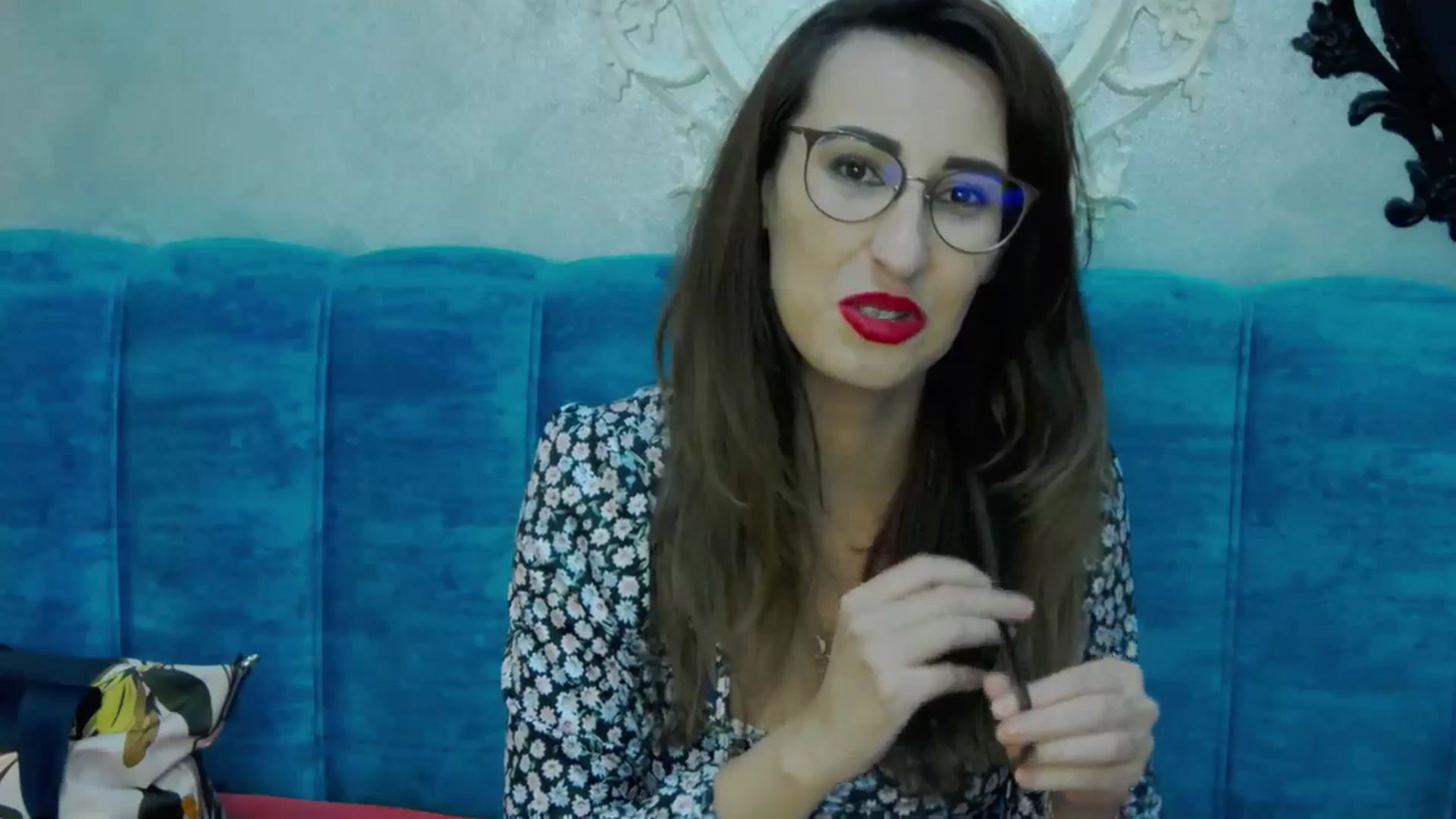 Gallery image thumbnail from LysAddiction's myfreecams stream on, 09/19/2023, 18:01 image 8 of 20