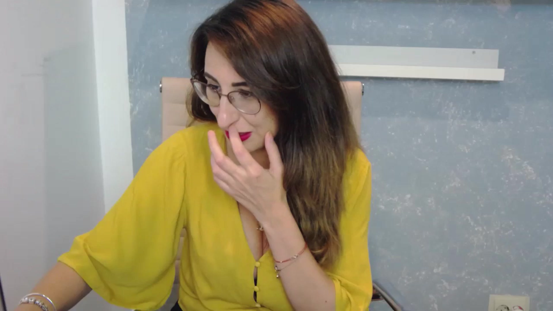 Gallery image thumbnail from LysAddiction's myfreecams stream on, 09/25/2023, 17:18 image 12 of 20