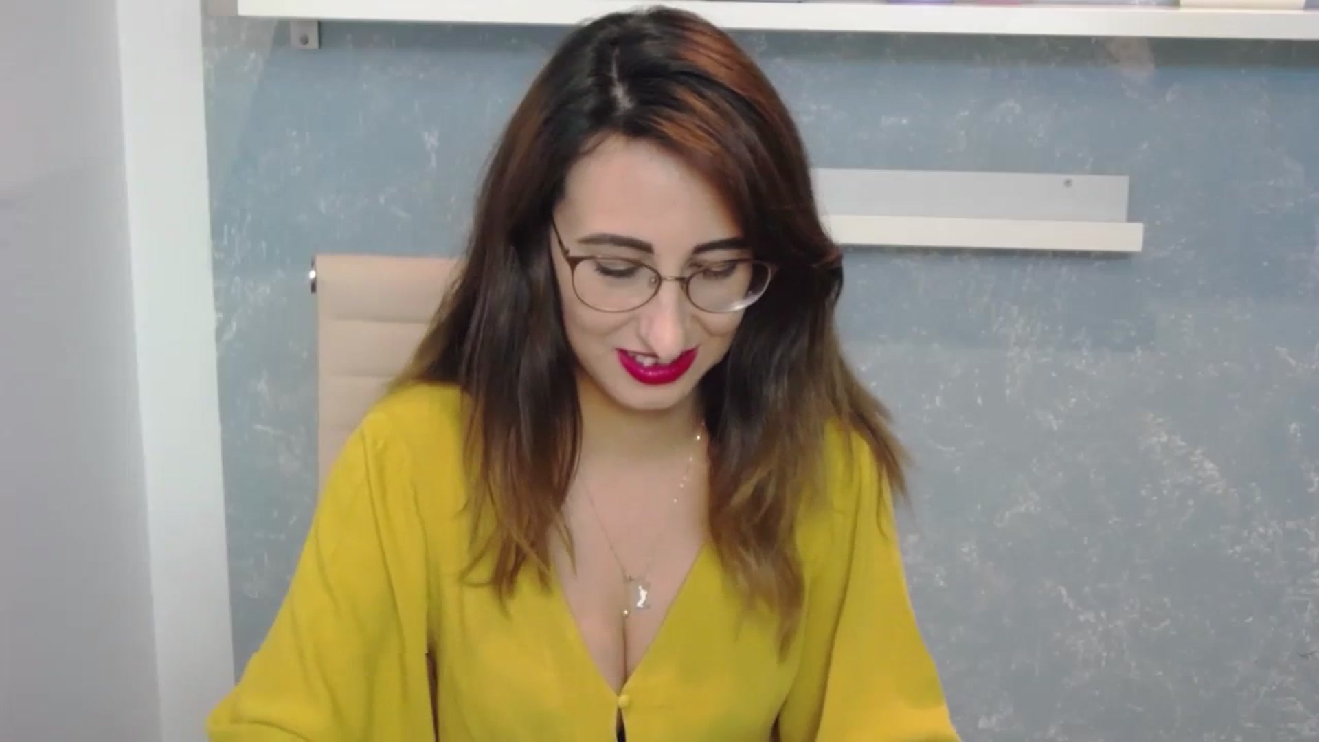 Gallery image thumbnail from LysAddiction's myfreecams stream on, 09/25/2023, 17:18 image 2 of 20