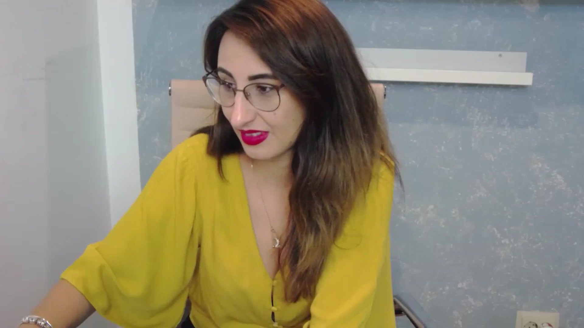 Gallery image thumbnail from LysAddiction's myfreecams stream on, 09/25/2023, 17:18 image 11 of 20