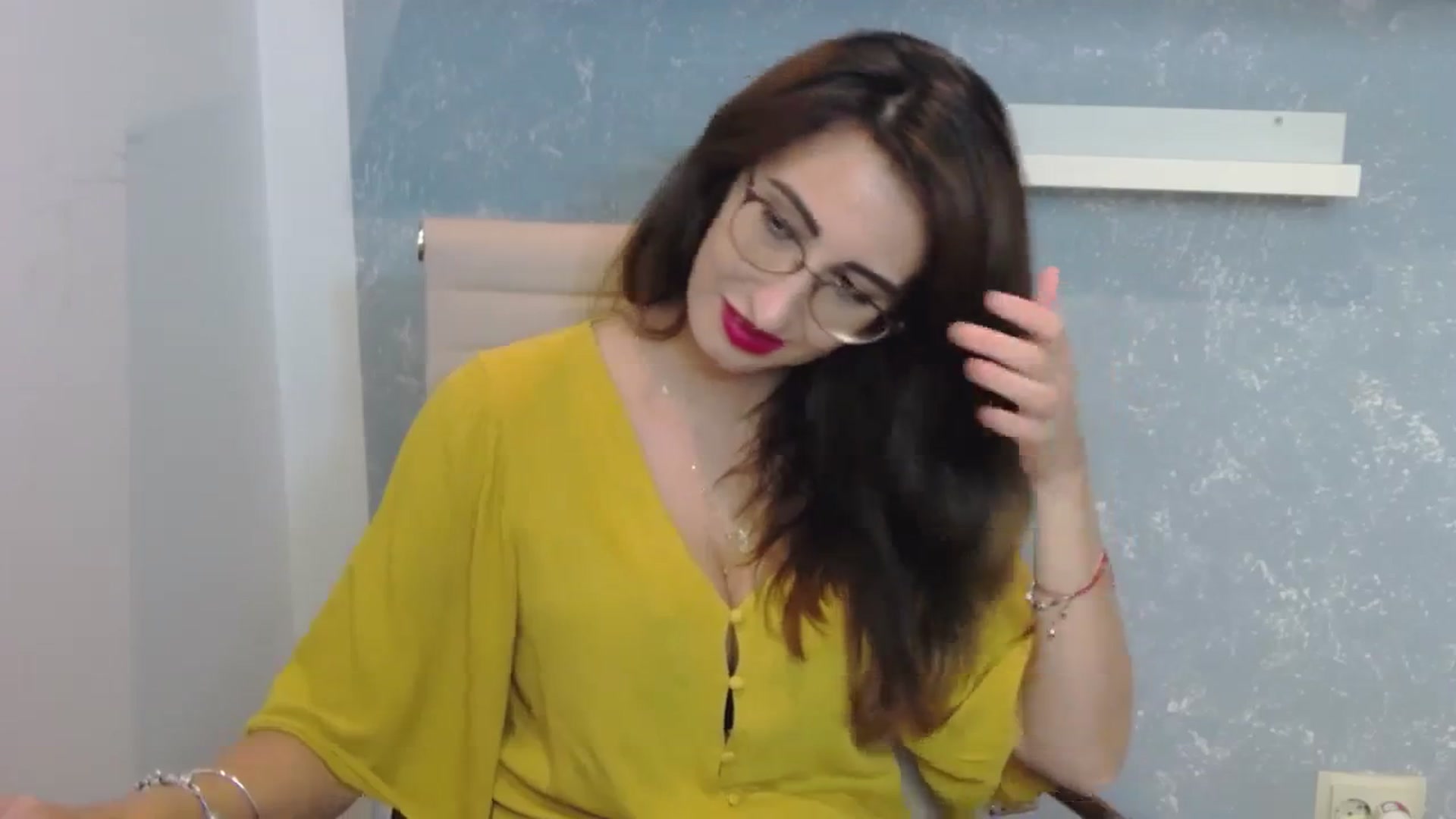 Gallery image thumbnail from LysAddiction's myfreecams stream on, 09/25/2023, 18:51 image 2 of 20