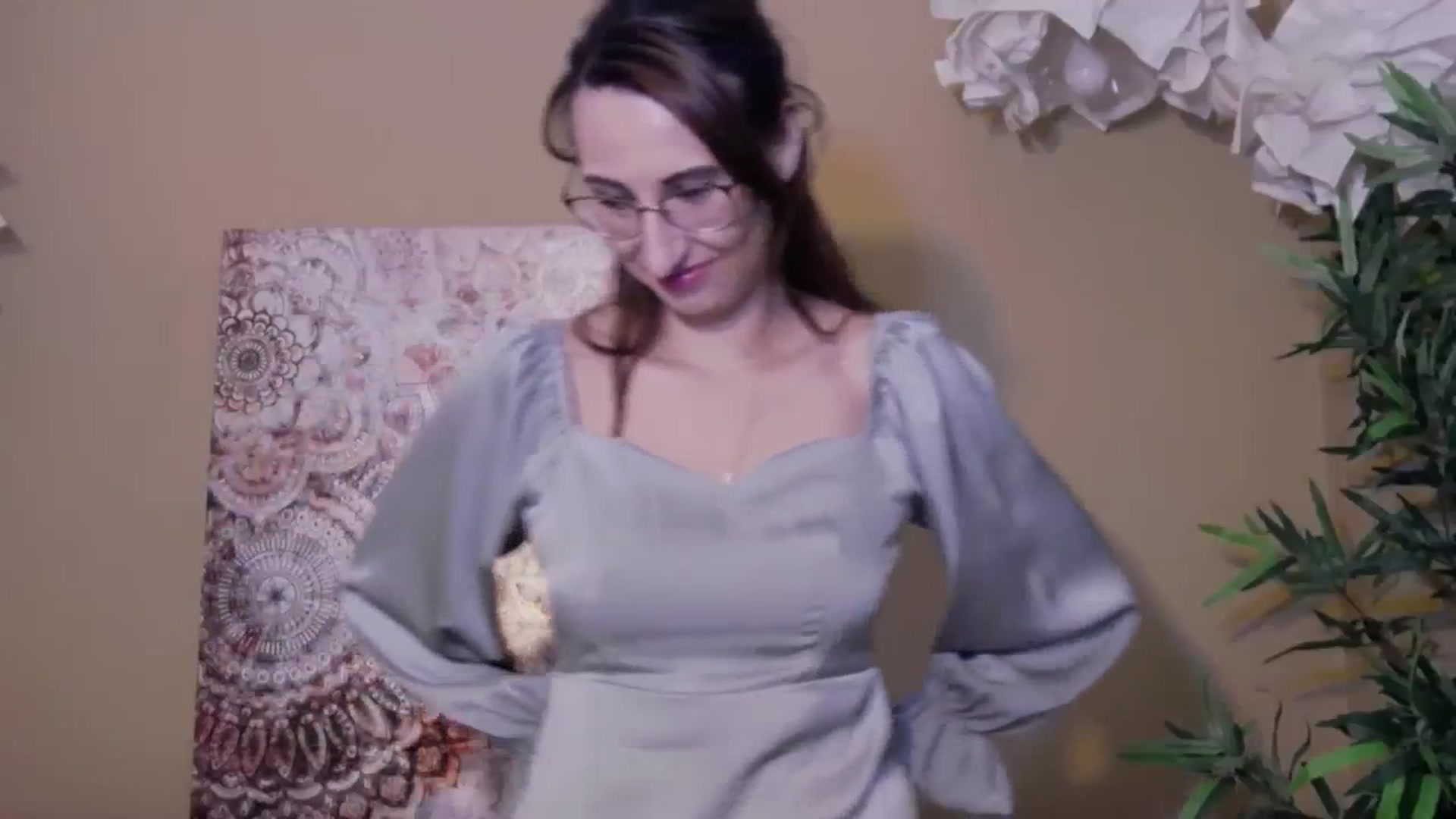 Gallery image thumbnail from LysAddiction's myfreecams stream on, 10/03/2023, 17:36 image 9 of 20