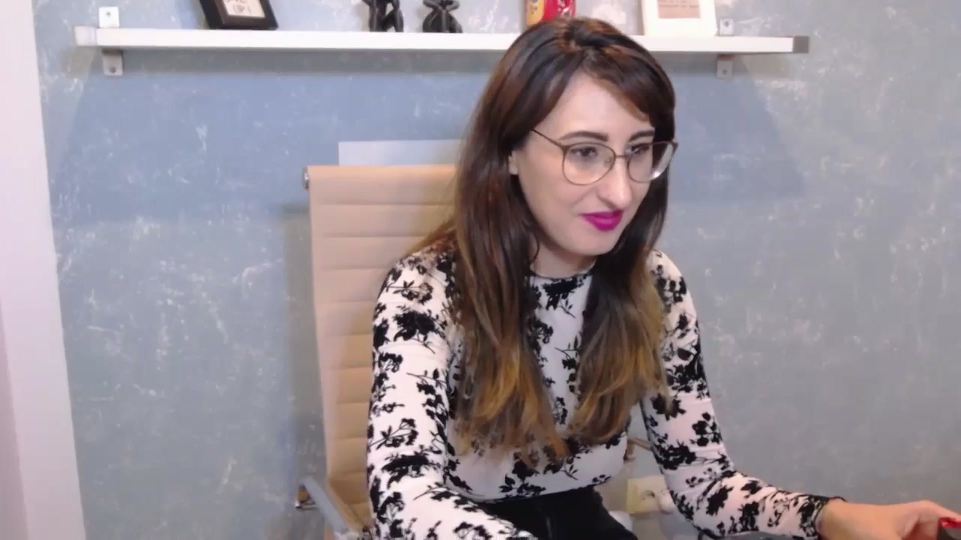 Gallery image thumbnail from LysAddiction's myfreecams stream on, 10/07/2023, 17:57 image 7 of 20