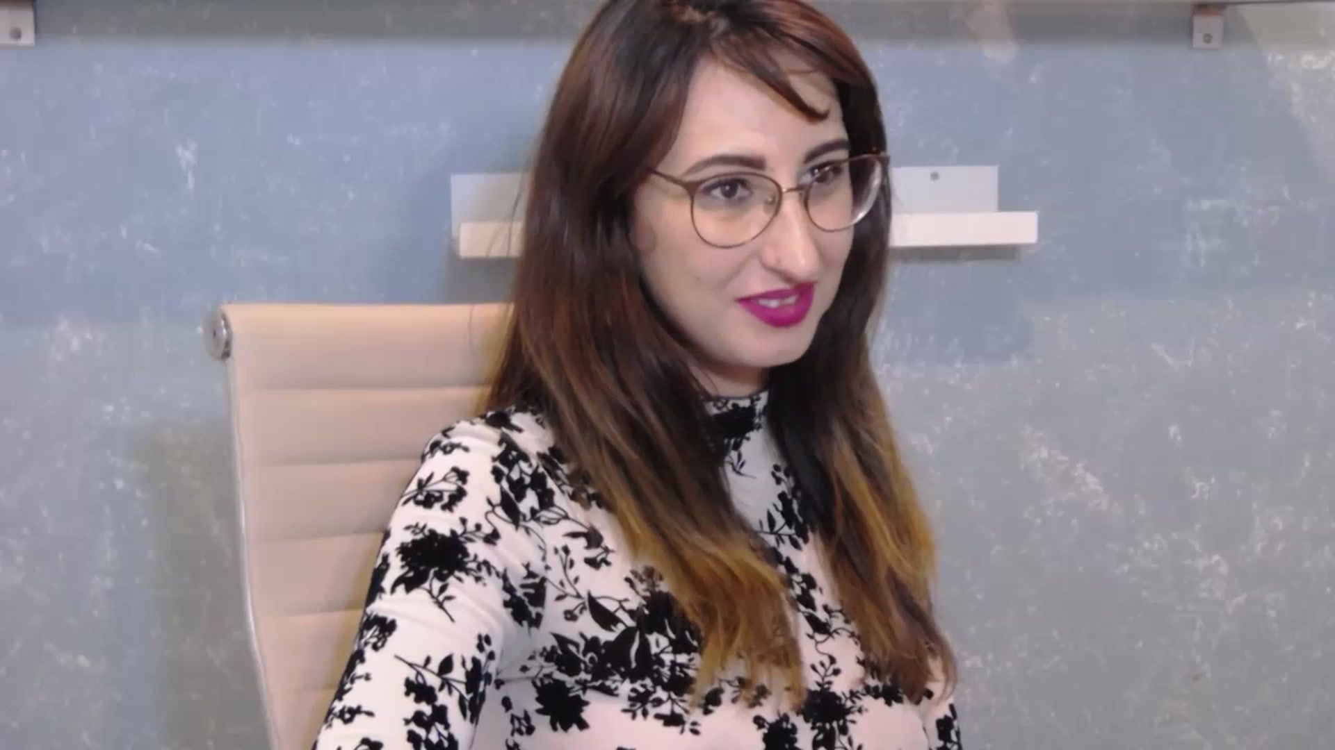 Gallery image thumbnail from LysAddiction's myfreecams stream on, 10/07/2023, 17:57 image 12 of 20