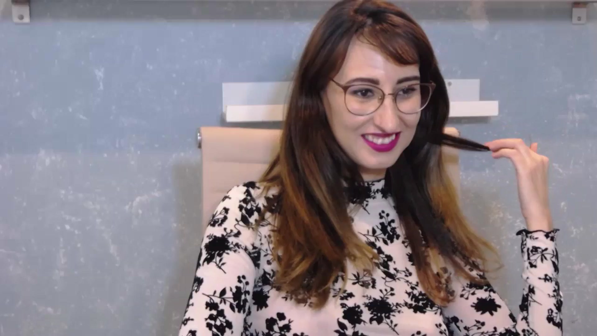 Gallery image thumbnail from LysAddiction's myfreecams stream on, 10/07/2023, 17:57 image 3 of 20
