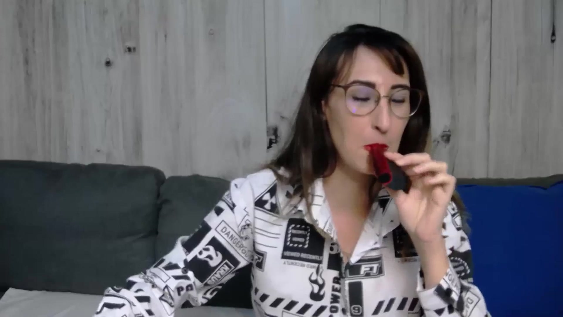 Gallery image thumbnail from LysAddiction's myfreecams stream on, 10/08/2023, 16:48 image 4 of 20