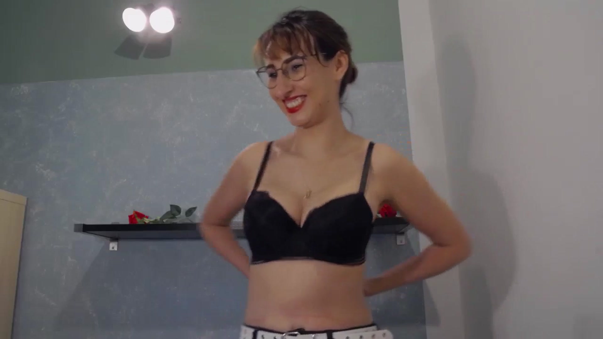 Gallery image thumbnail from LysAddiction's myfreecams stream on, 10/09/2023, 17:04 image 16 of 20