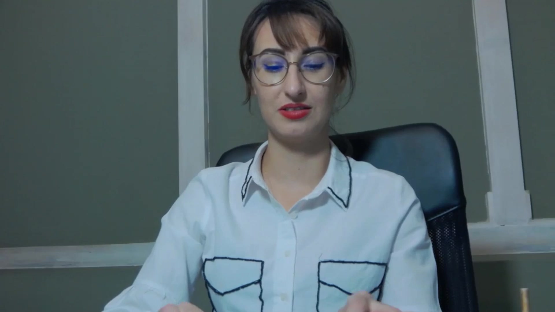 Gallery image thumbnail from LysAddiction's myfreecams stream on, 10/09/2023, 19:40 image 2 of 20