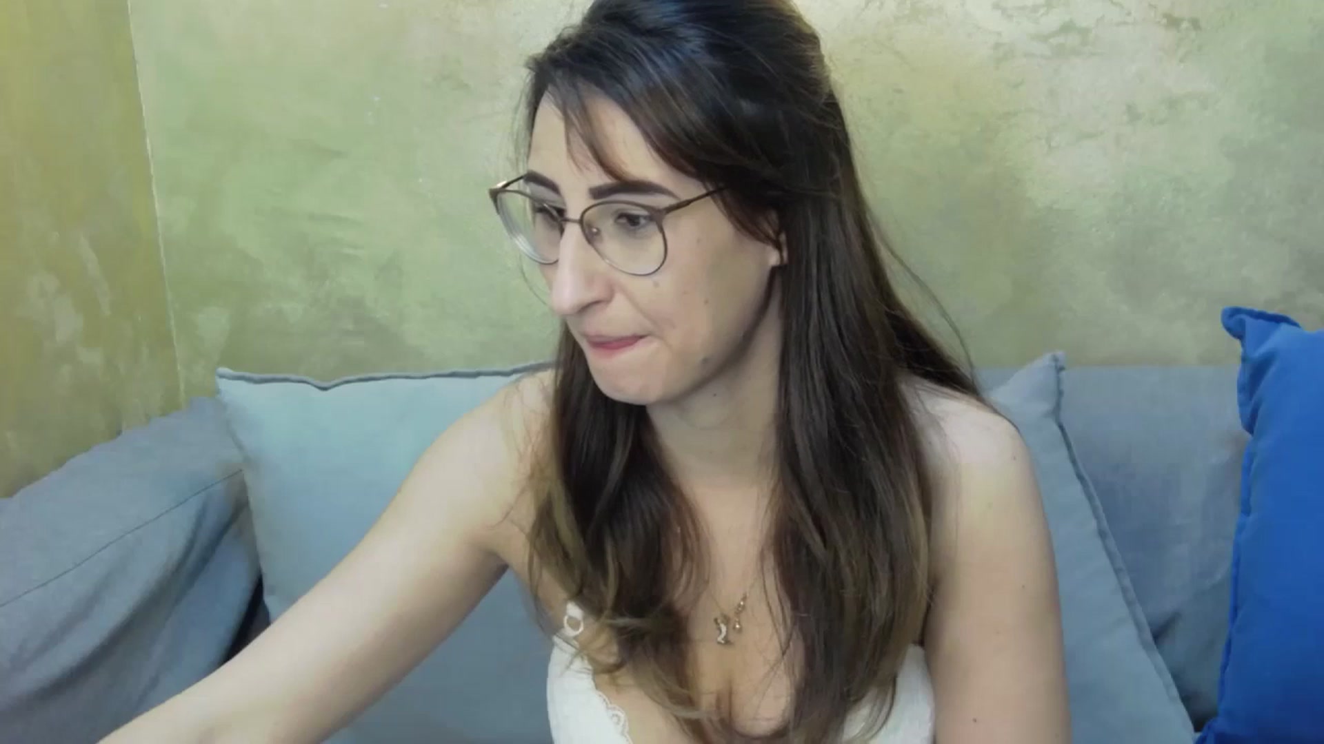 Gallery image thumbnail from LysAddiction's myfreecams stream on, 12/09/2023, 18:06 image 14 of 20