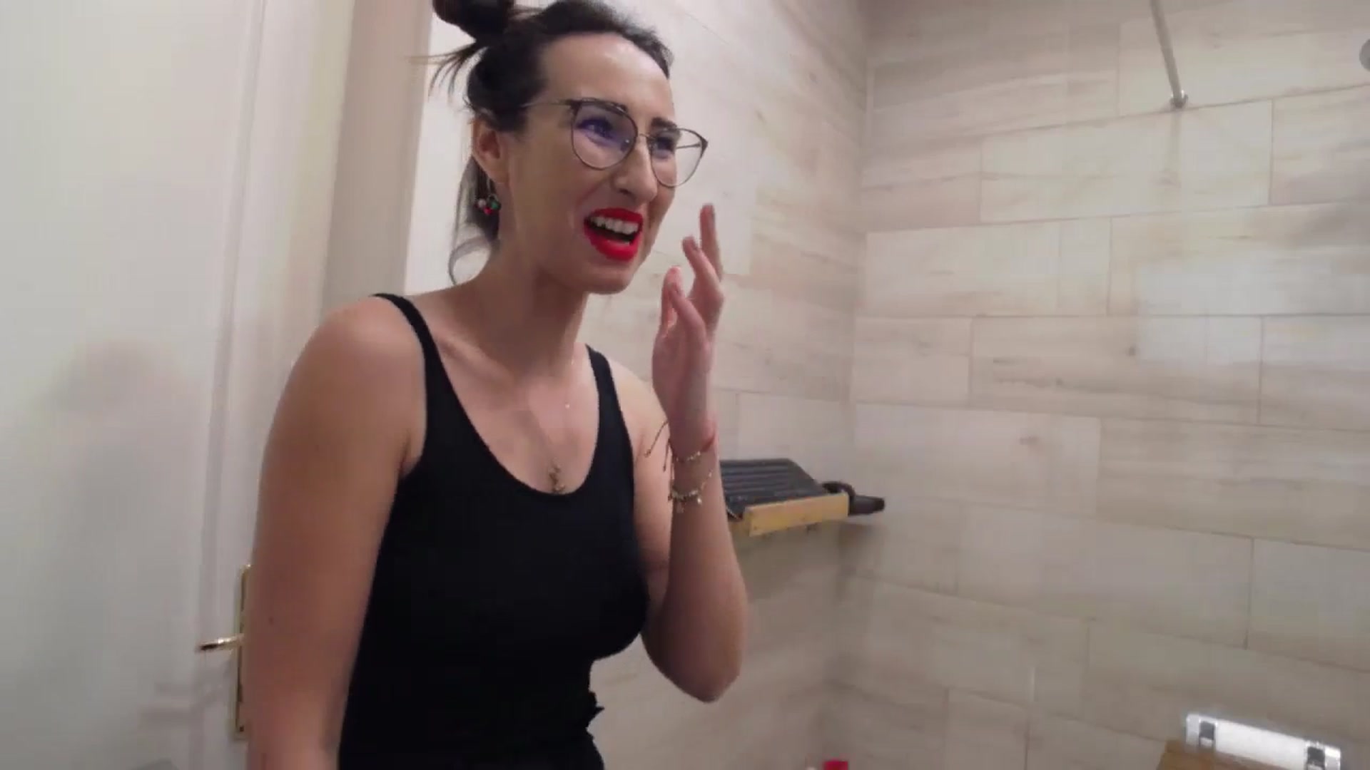 Gallery image thumbnail from LysAddiction's myfreecams stream on, 12/14/2023, 17:41 image 12 of 20