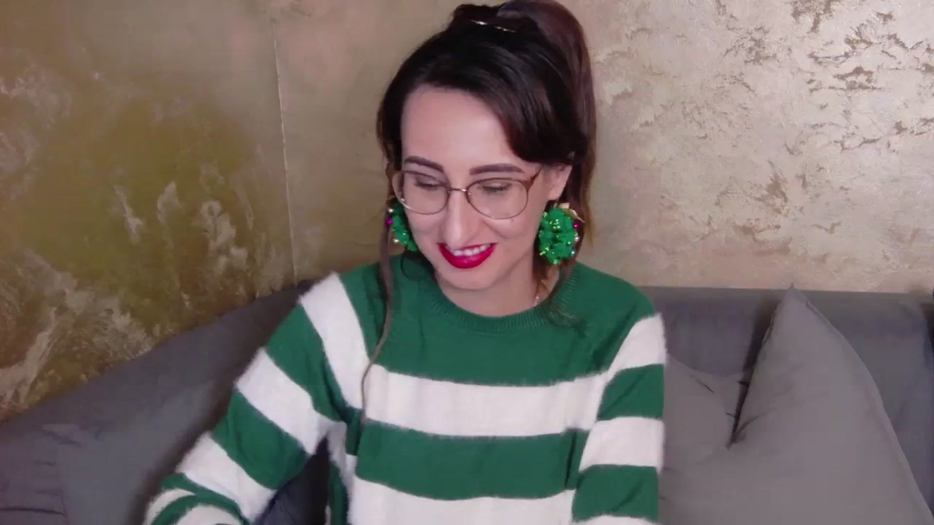 Gallery image thumbnail from LysAddiction's myfreecams stream on, 12/18/2023, 17:38 image 8 of 20
