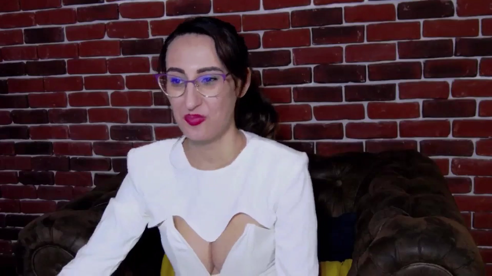 Gallery image thumbnail from LysAddiction's myfreecams stream on, 12/24/2023, 18:58 image 13 of 20