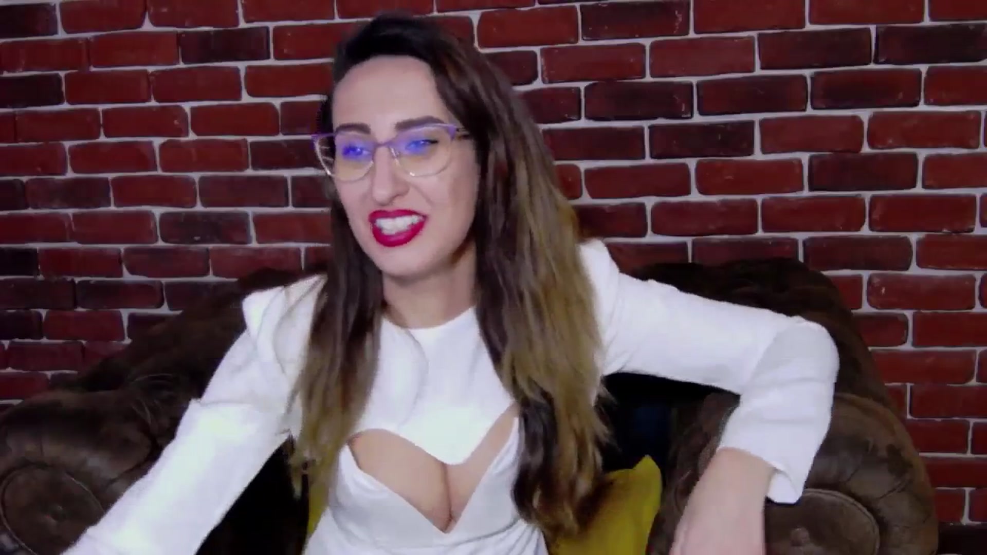 Gallery image thumbnail from LysAddiction's myfreecams stream on, 12/24/2023, 19:56 image 10 of 20