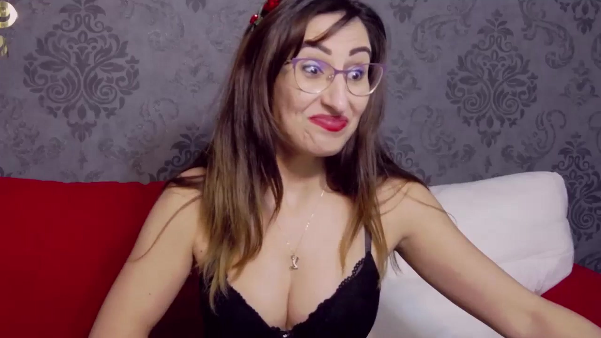 Gallery image thumbnail from LysAddiction's myfreecams stream on, 12/27/2023, 20:19 image 15 of 20