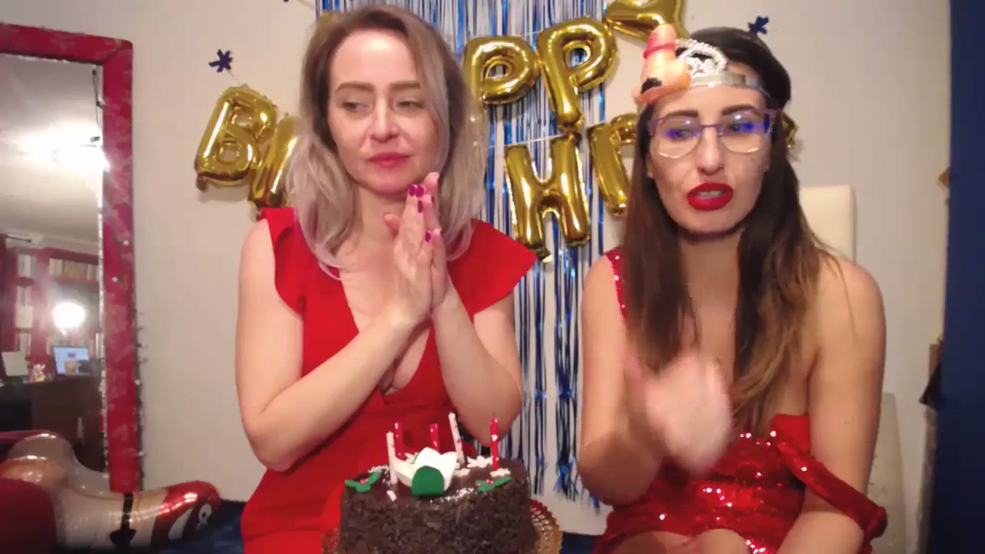 Gallery image thumbnail from LysAddiction's myfreecams stream on, 12/30/2023, 19:29 image 19 of 20